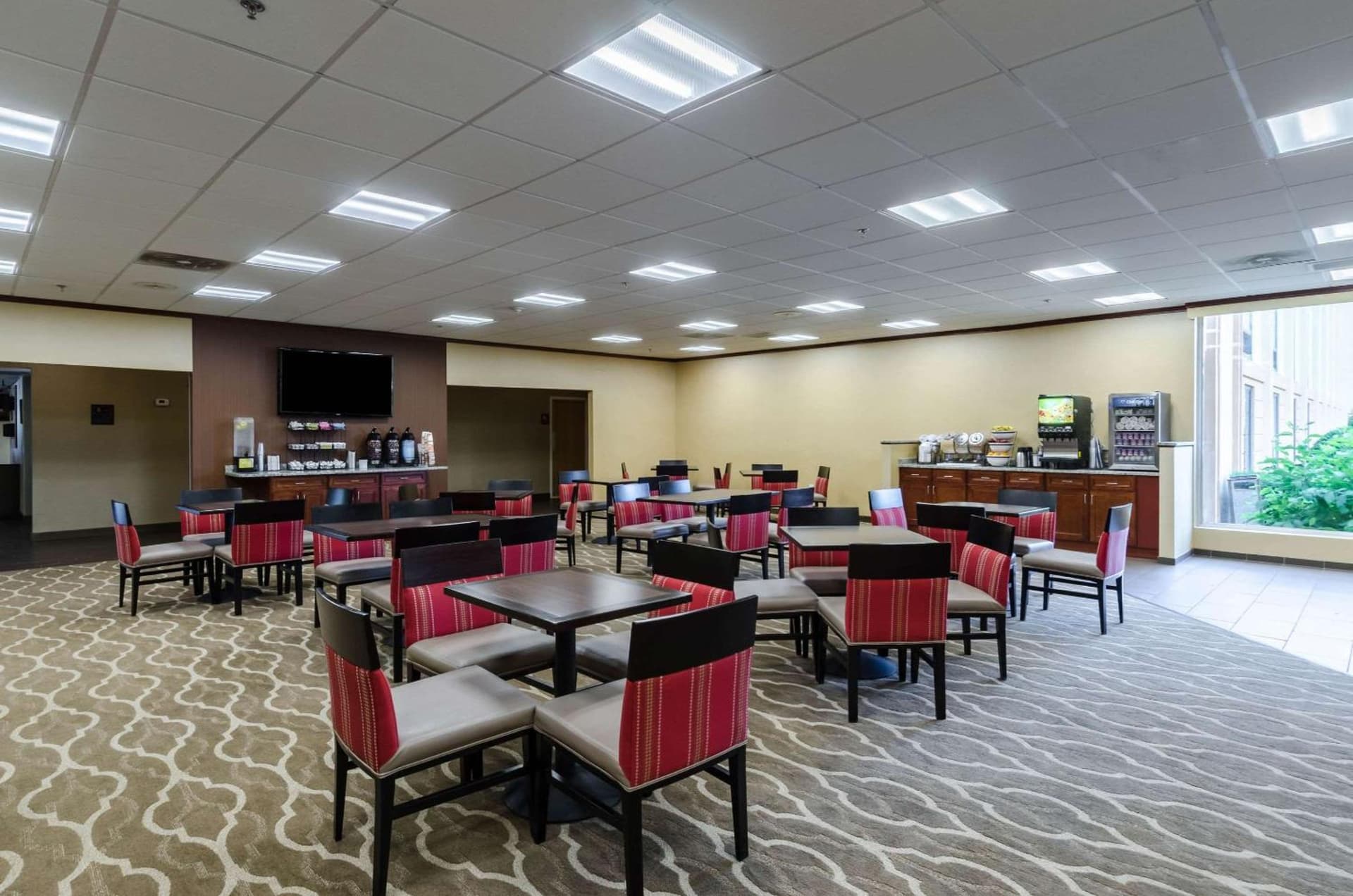 Comfort Inn Randolph-Boston property views in Randolph — gallery photo 3