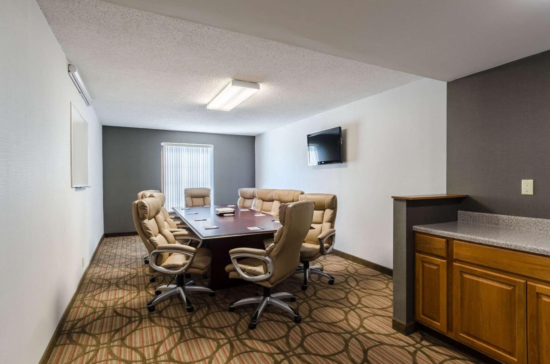 Comfort Inn Randolph-Boston gallery photo in Randolph — image 6