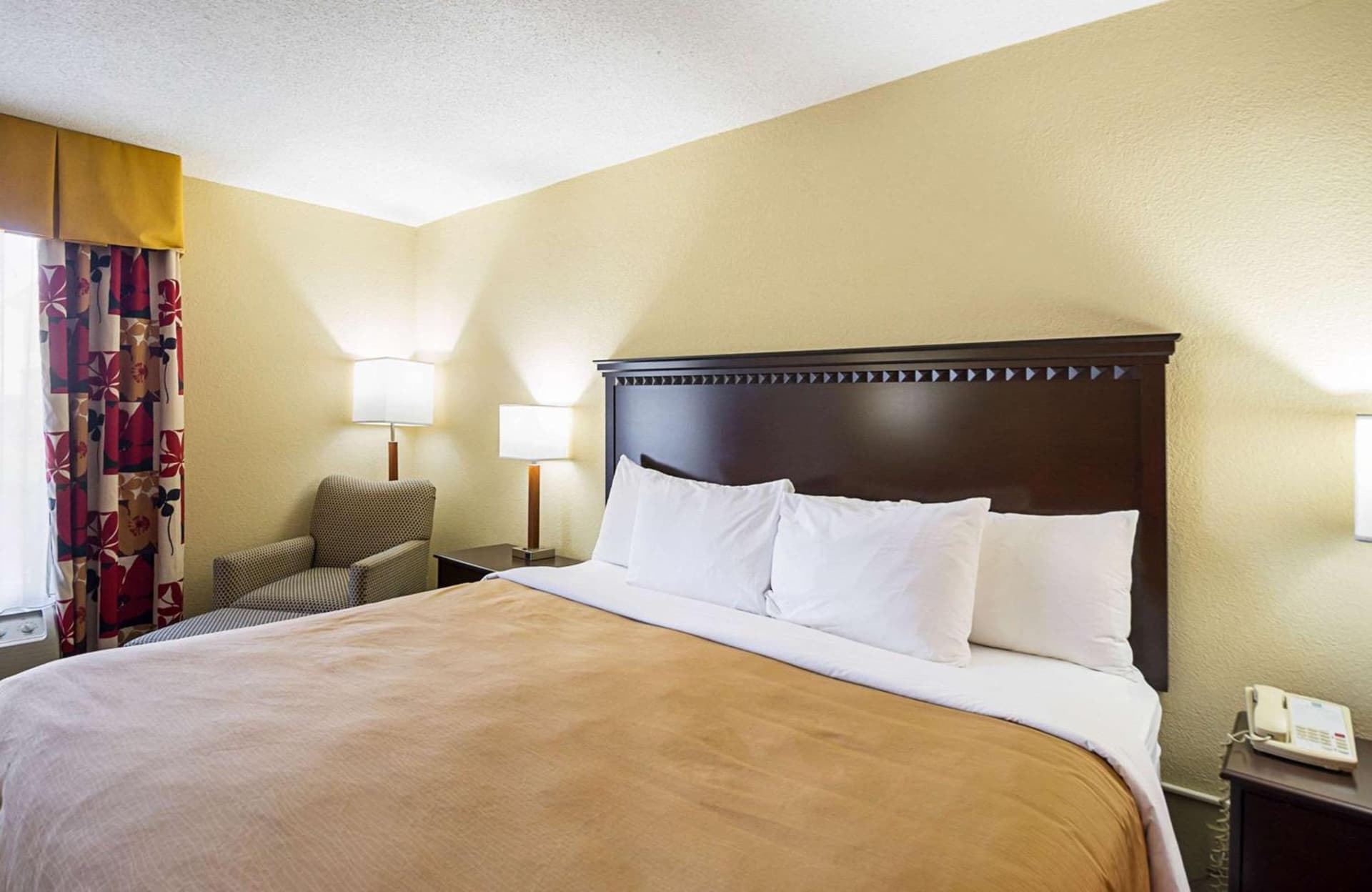 Quality Inn & Suites Hagerstown gallery photo in Hagerstown, MD — image 28