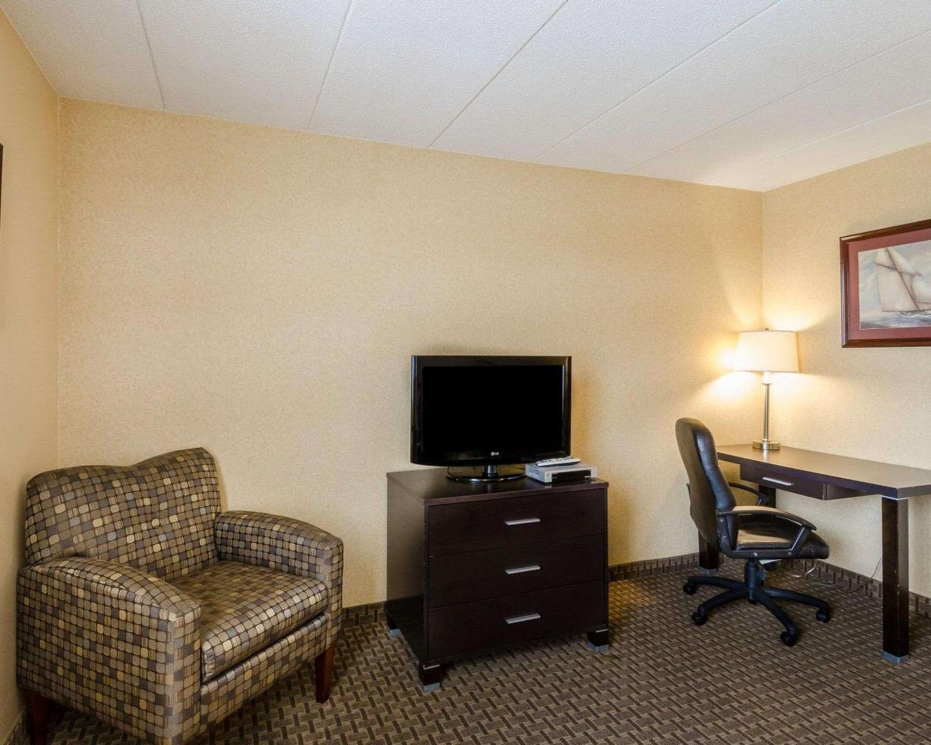 Holiday Inn Express - Fall River North gallery photo in Fall River, MA — image 51
