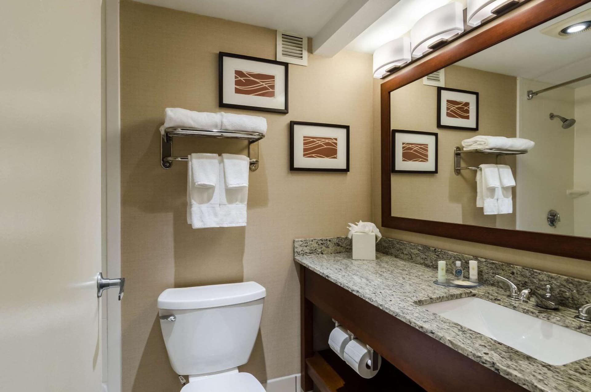 Comfort Inn Randolph-Boston gallery photo in Randolph — image 34