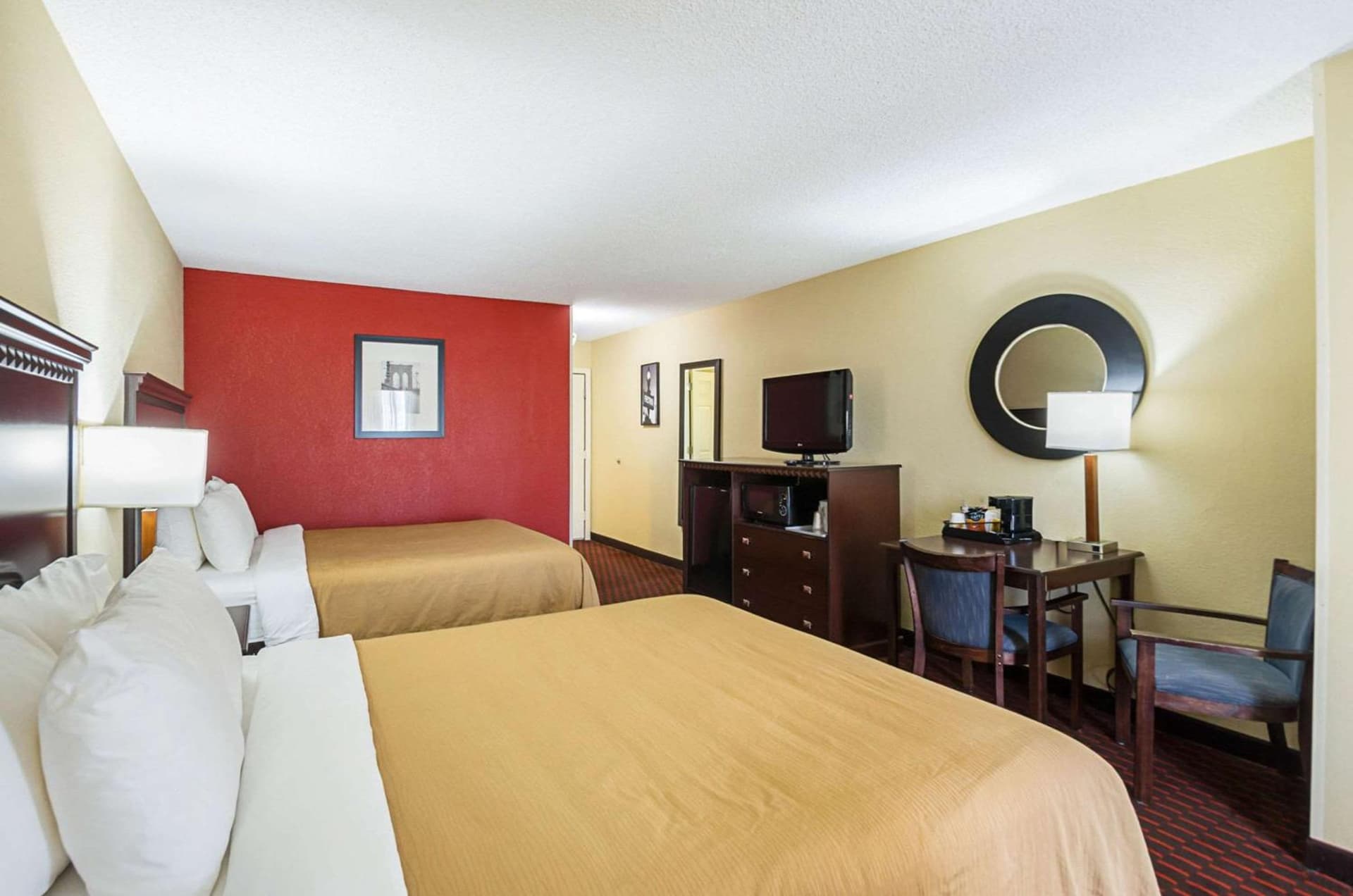 Quality Inn & Suites Hagerstown gallery photo in Hagerstown, MD — image 11