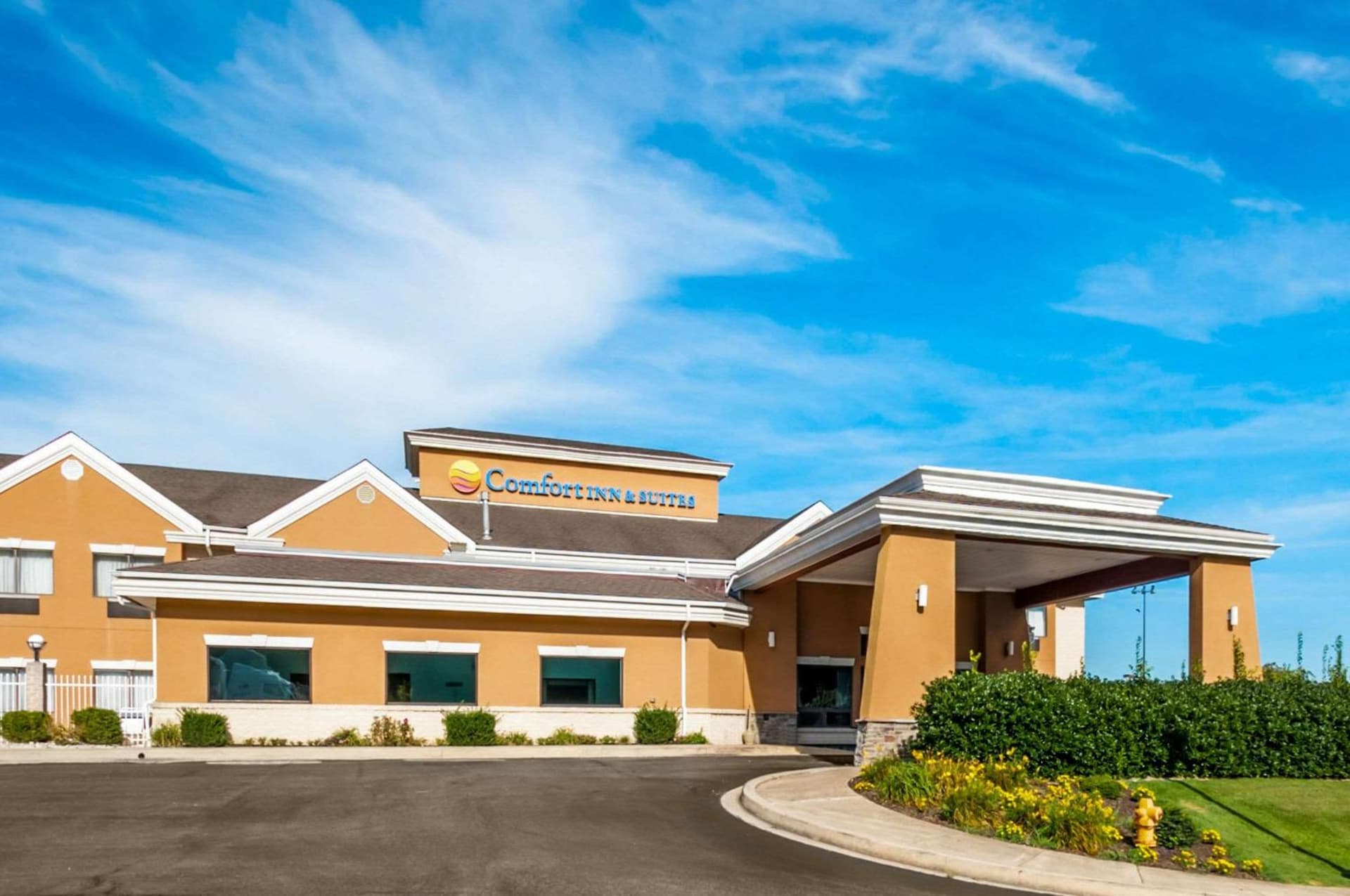Comfort Inn & Suites North East interior in North East, MD — gallery photo 2