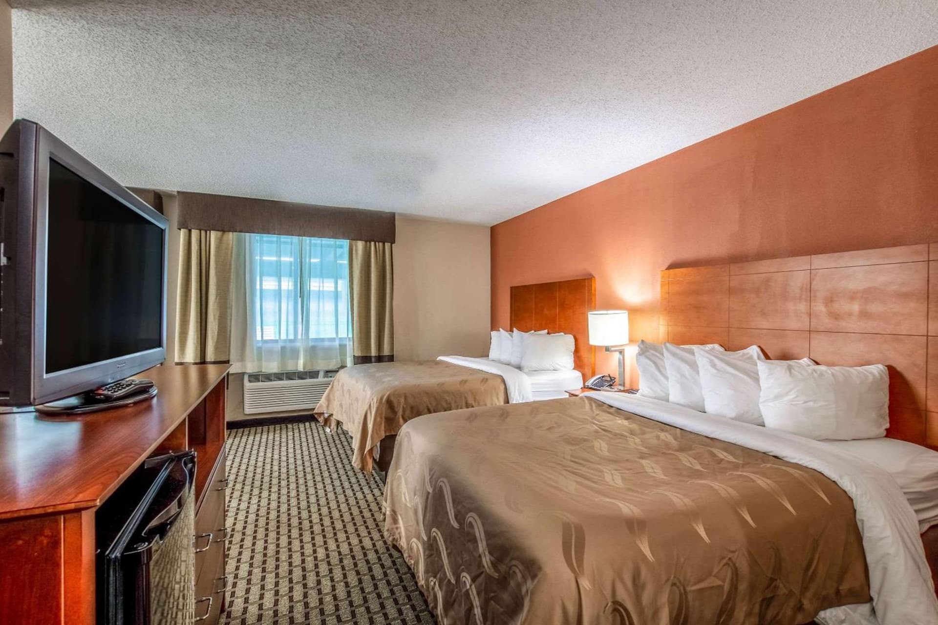 Country Inn & Suites by Radisson, Muskegon, MI gallery photo in Muskegon, MI — image 27