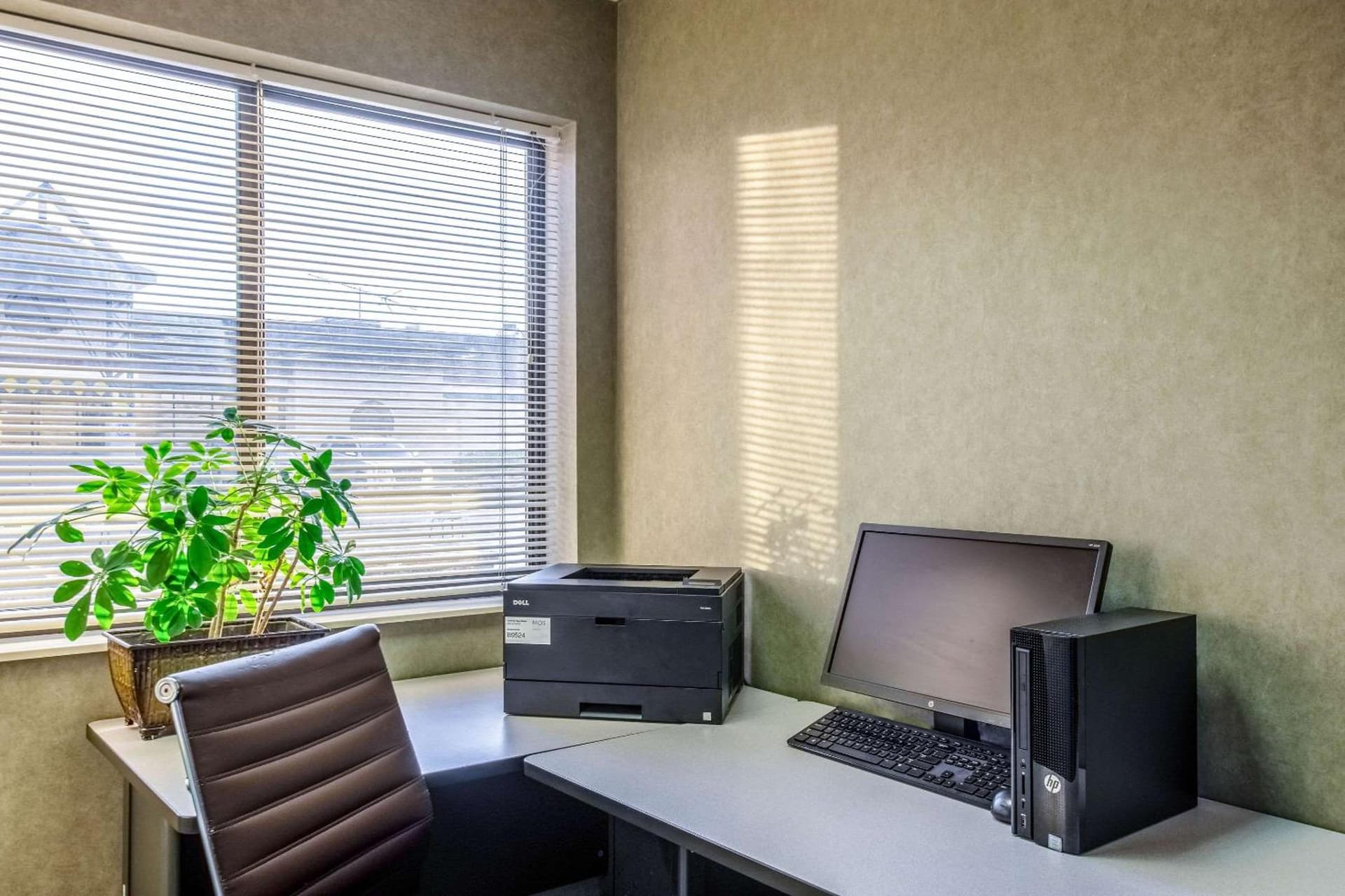 Country Inn & Suites by Radisson, Muskegon, MI gallery photo in Muskegon, MI — image 25