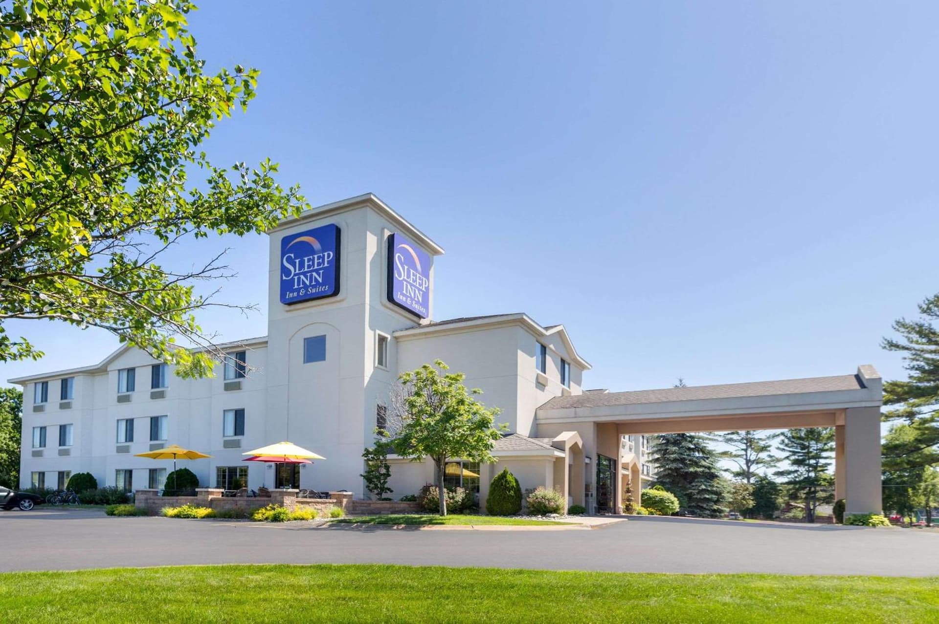 Sleep Inn & Suites Bay View Acme - Traverse City featured exterior or lobby in Traverse City, MI — similar hotel