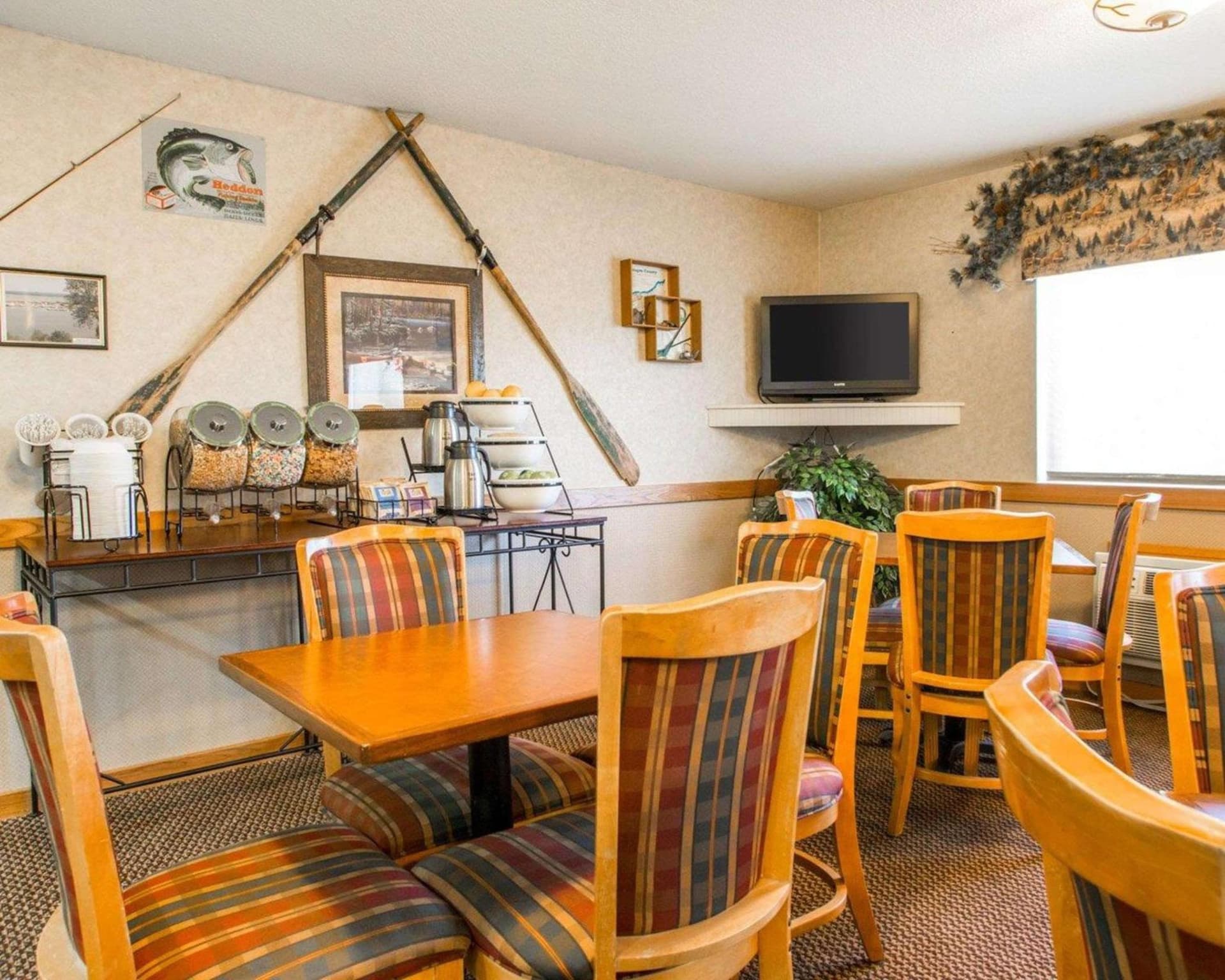 Quality Inn Ironwood property views in Ironwood, MI — gallery photo 3