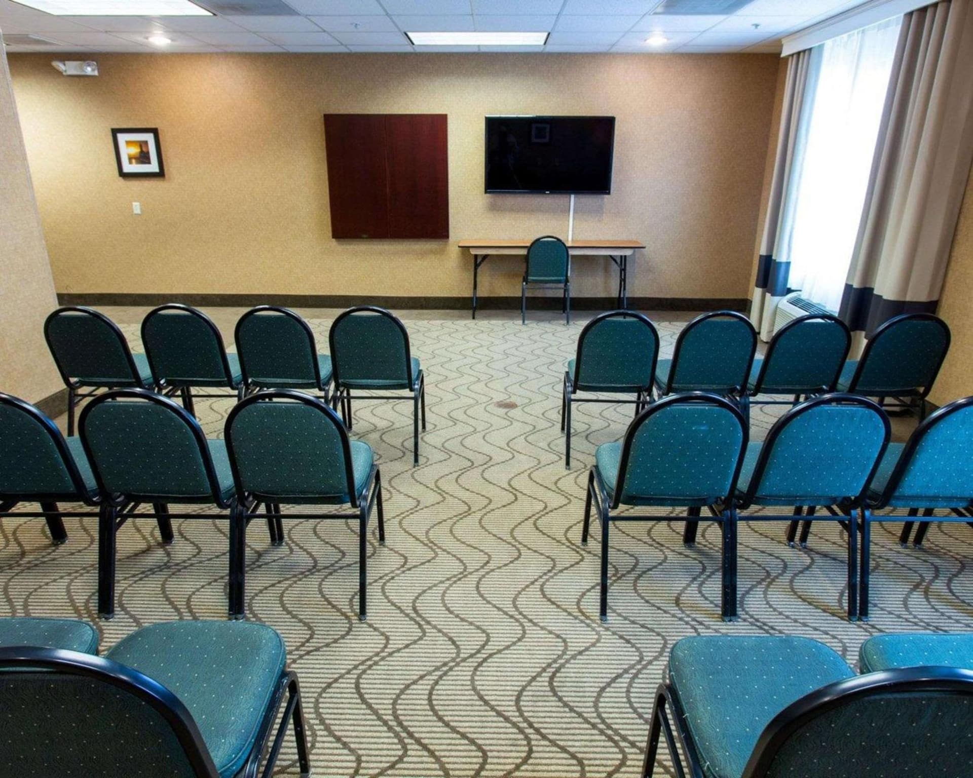 Comfort Suites Grand Rapids South gallery photo in Grand Rapids, MI — image 16