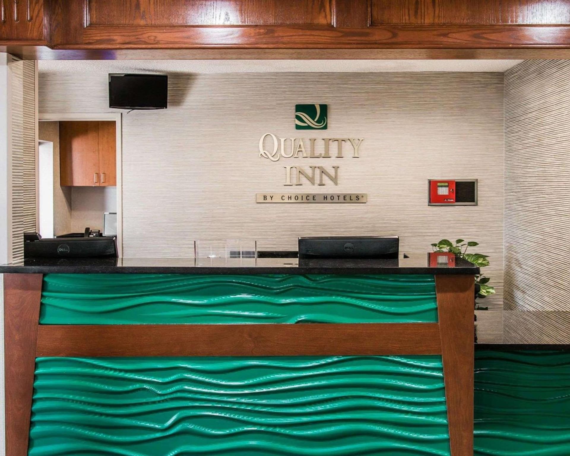 Quality Inn & Suites Warren - Detroit gallery photo in Warren, MI — image 18