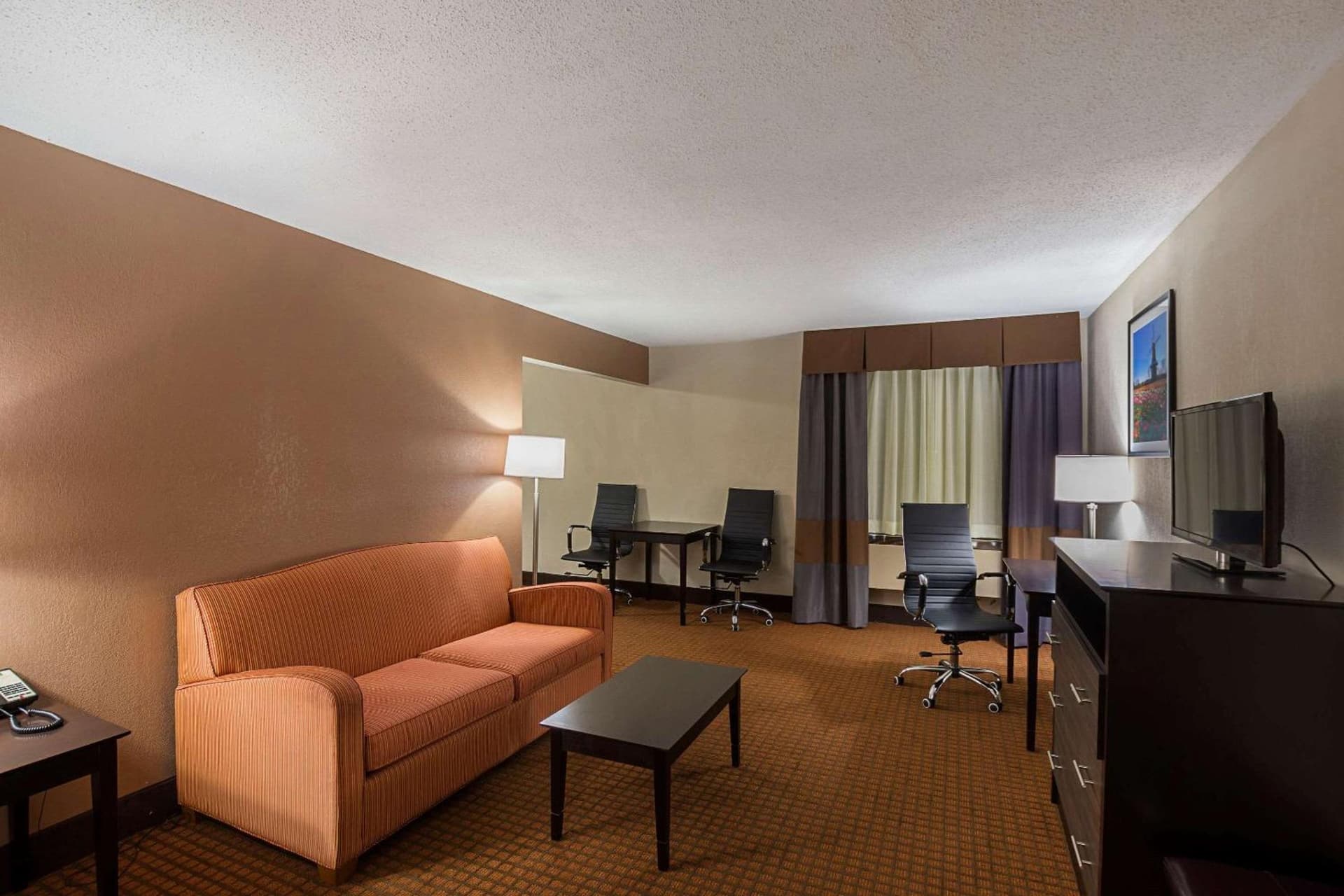 AmericInn by Wyndham Holland MI gallery photo in Holland, MI — image 22