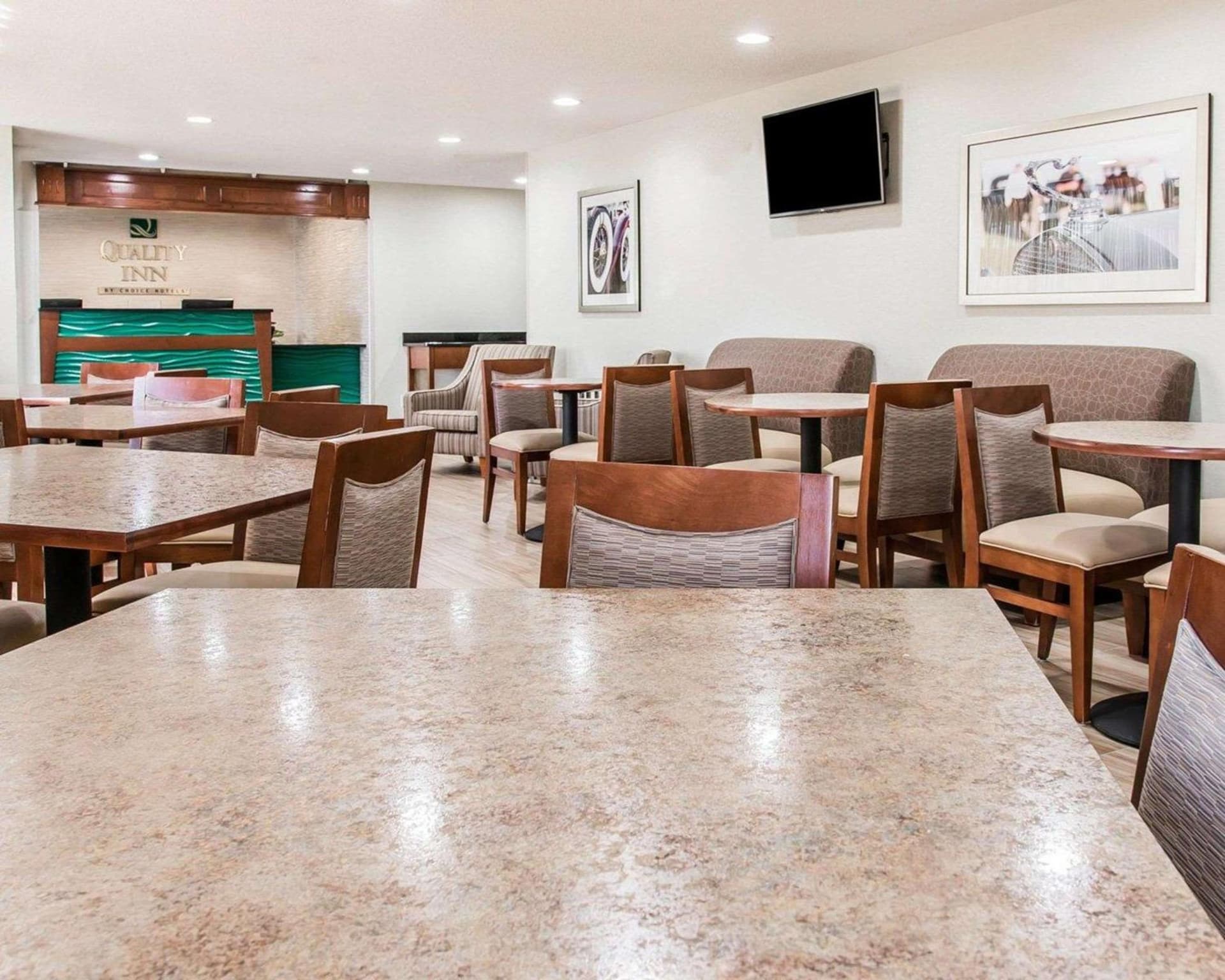 Quality Inn & Suites Warren - Detroit gallery photo in Warren, MI — image 20
