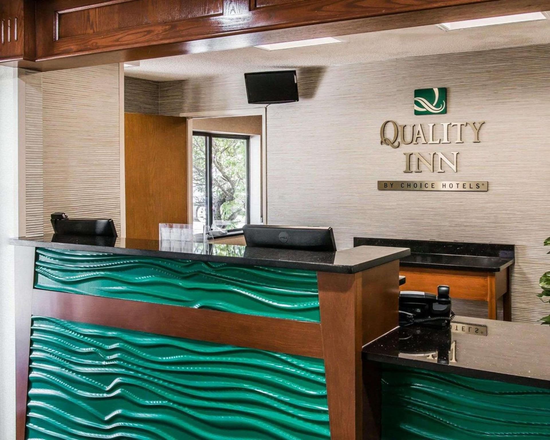 Quality Inn & Suites Warren - Detroit gallery photo in Warren, MI — image 15