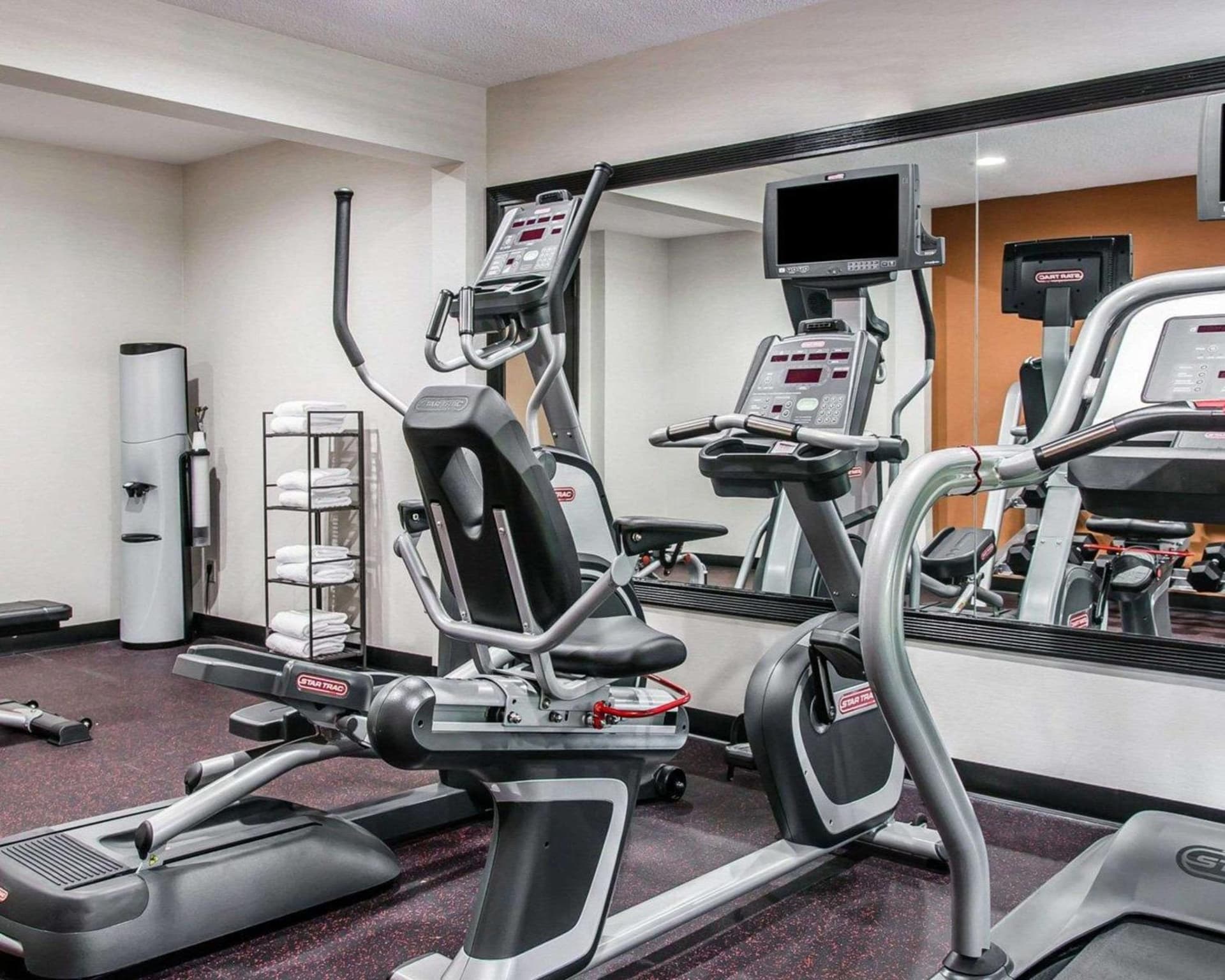 Quality Inn & Suites Warren - Detroit gallery photo in Warren, MI — image 21