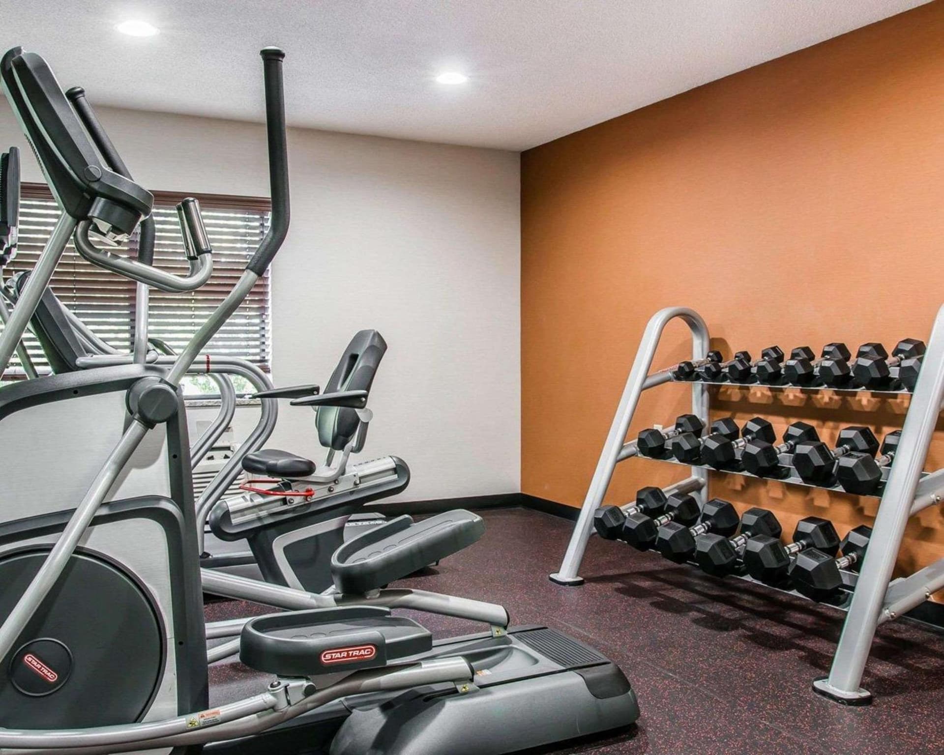 Quality Inn & Suites Warren - Detroit gallery photo in Warren, MI — image 22