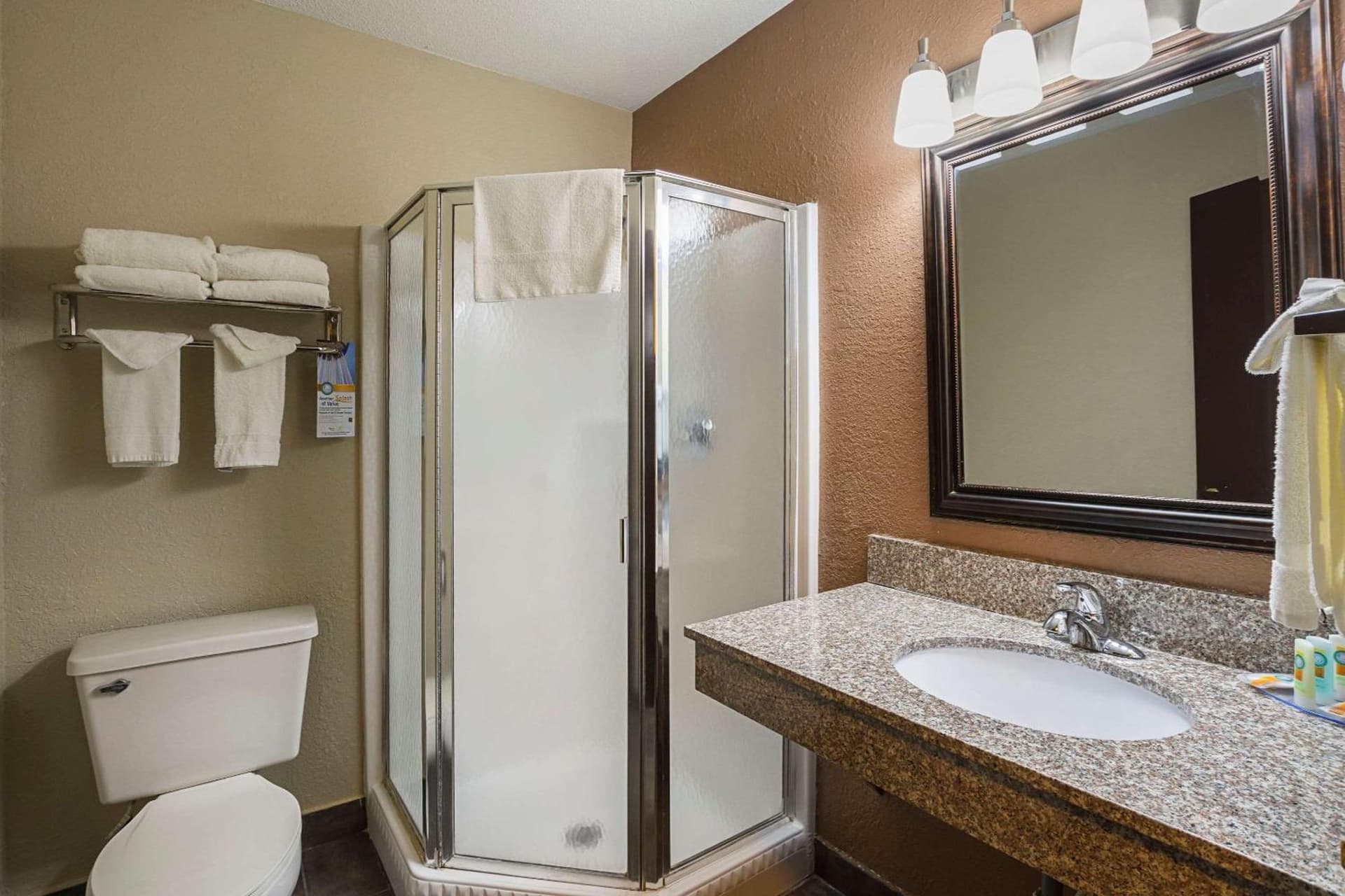 AmericInn by Wyndham Holland MI property views in Holland, MI — gallery photo 3