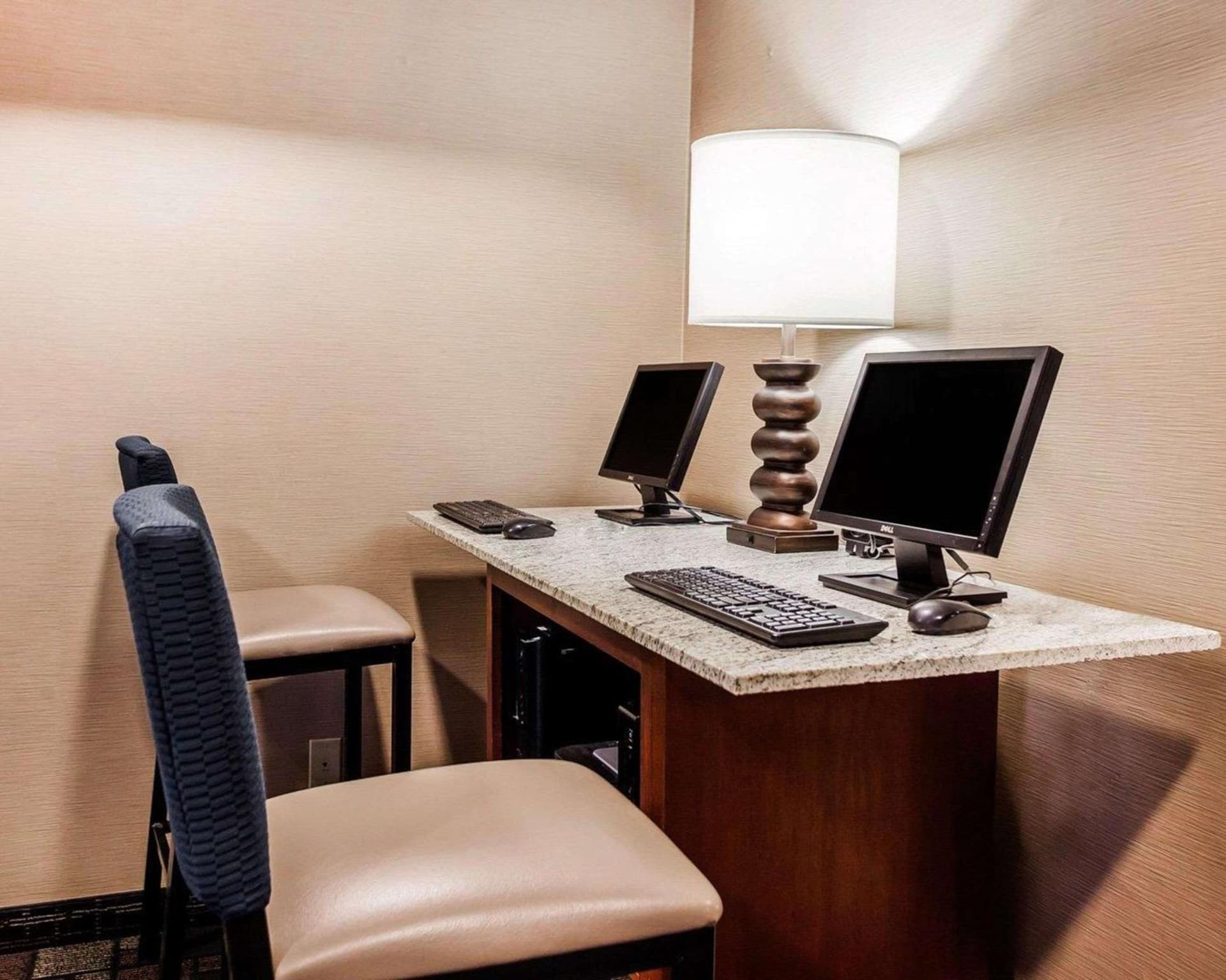 Comfort Suites Independence - Kansas City gallery photo in Independence, MO — image 24