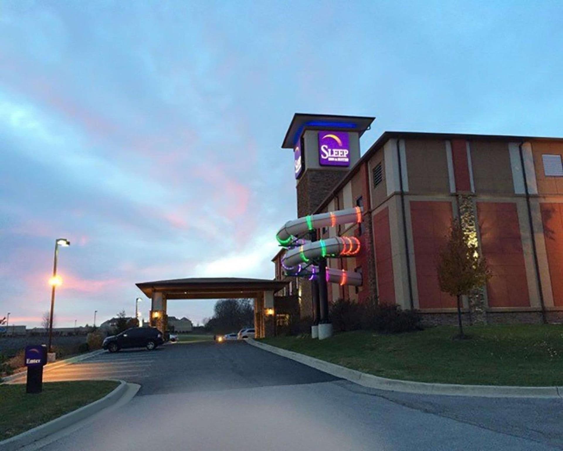 Sleep Inn & Suites Indoor Waterpark — hotel in Liberty, Missouri