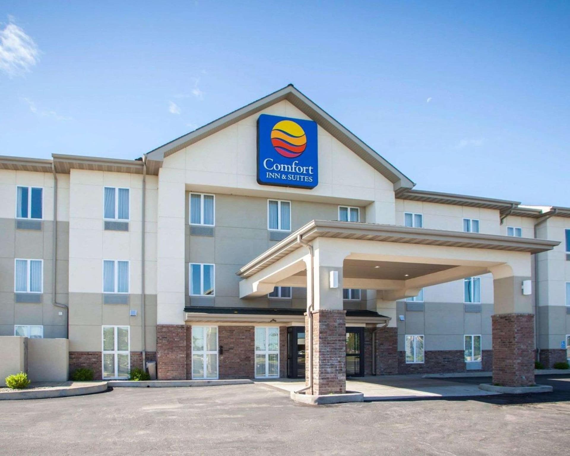 Comfort Inn & Suites Harrisonville featured exterior or lobby in Harrisonville, MO — similar hotel