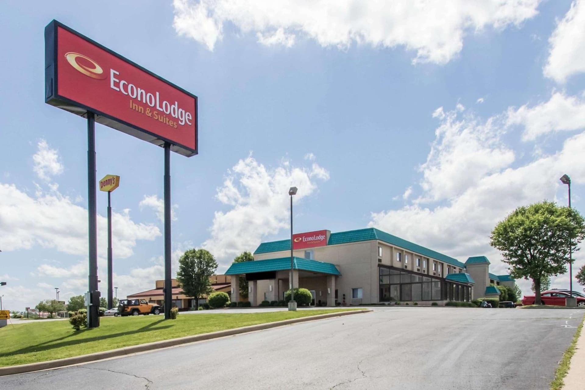 Greenstay Hotel Joplin Missouri featured exterior or lobby in Joplin, MO — similar hotel