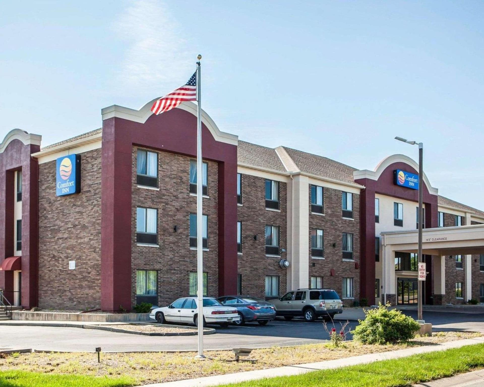 Comfort Inn Lees Summit - Hwy 50 & Hwy 291 property views in Lees Summit, MO — gallery photo 3