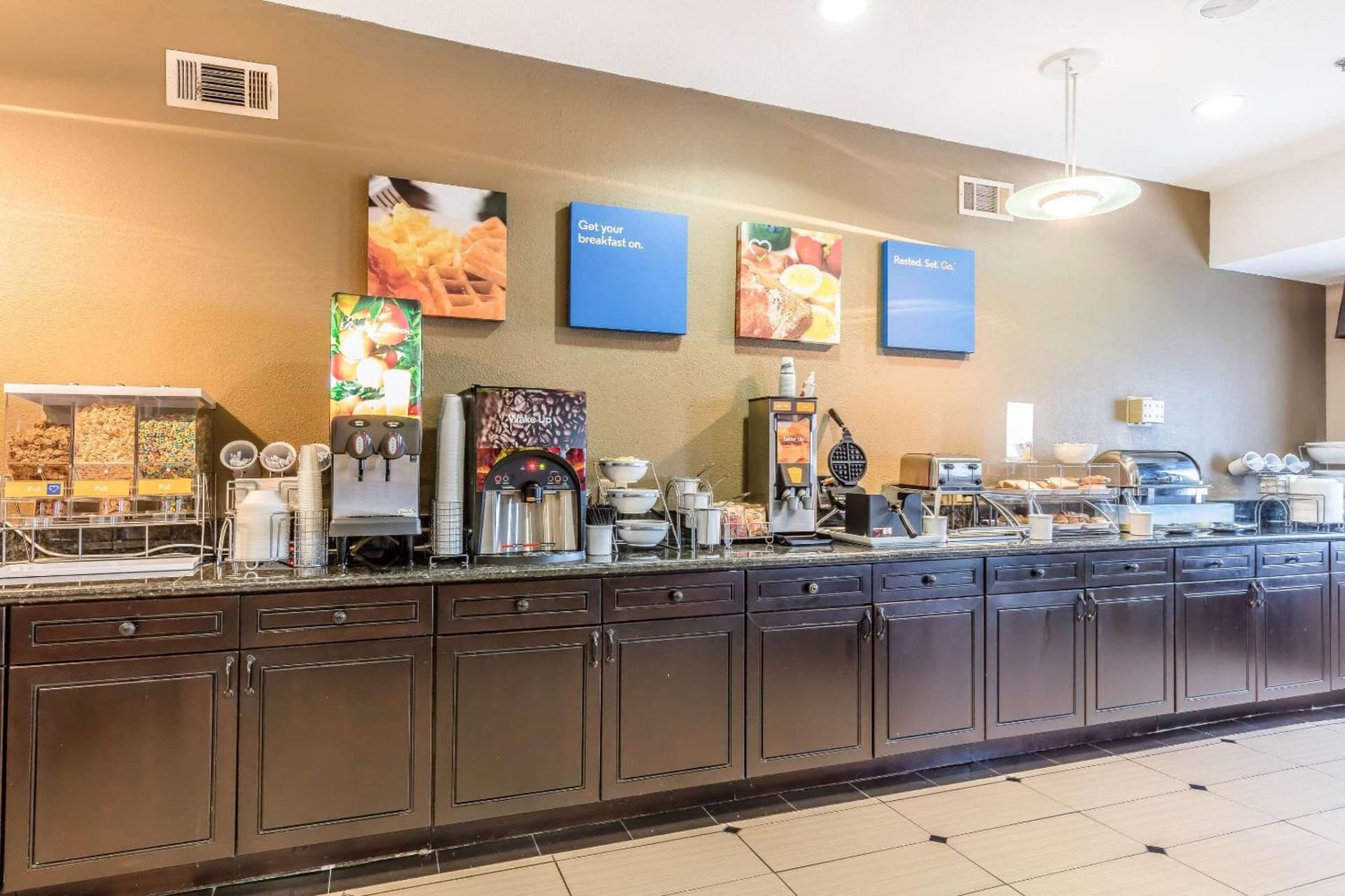 Comfort Inn & Suites Crystal Inn Sportsplex gallery photo in Gulfport, MS — image 27