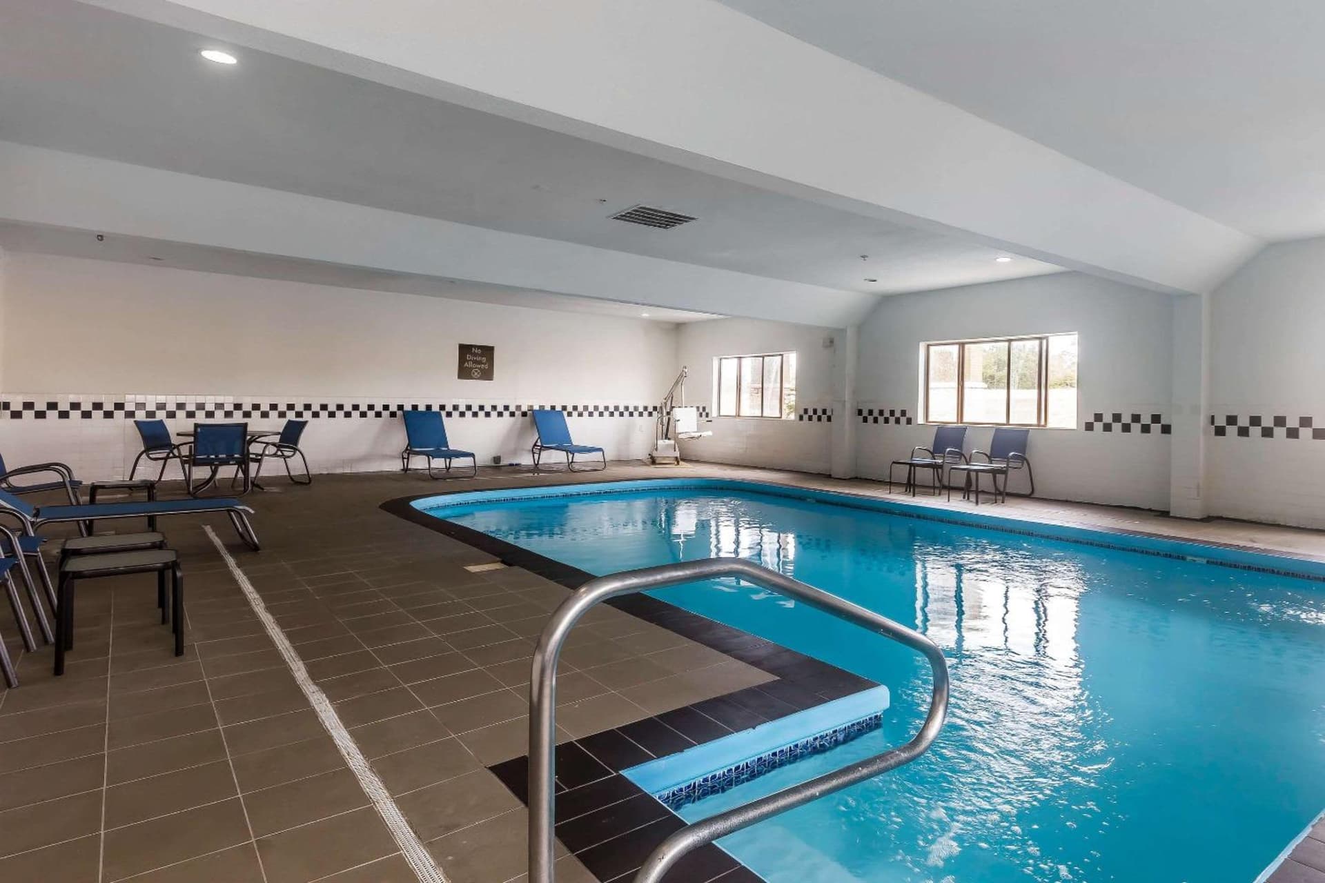 Comfort Inn & Suites Crystal Inn Sportsplex gallery photo in Gulfport, MS — image 17