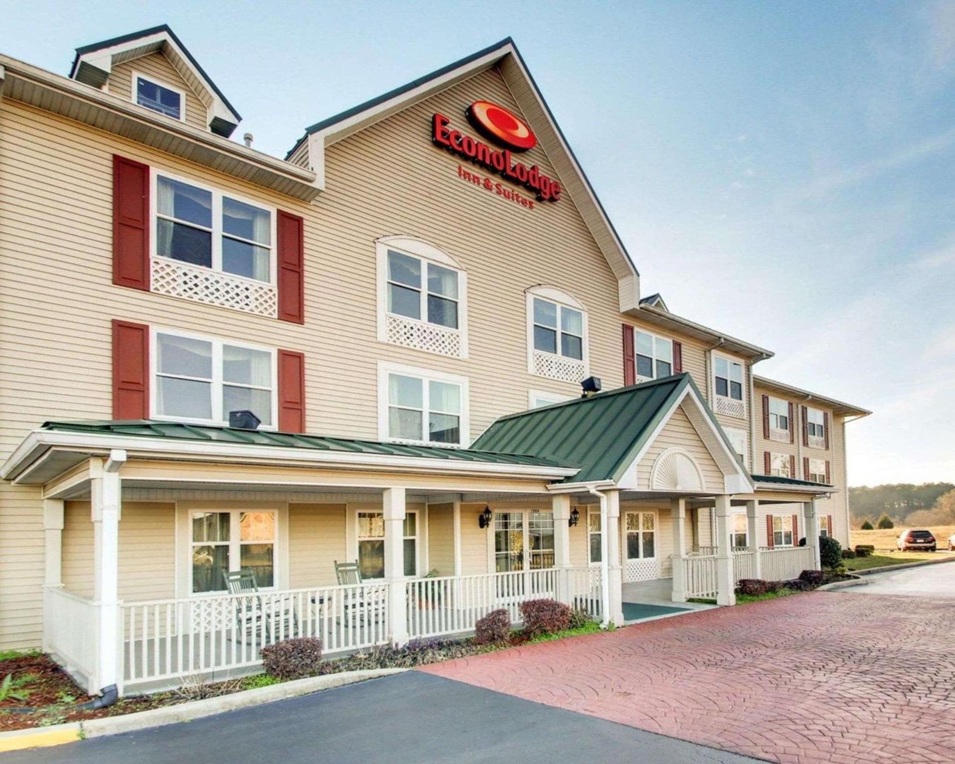 Econo Lodge Inn & Suites Flowood - Jackson Northwest featured exterior or lobby in Flowood, MS — similar hotel