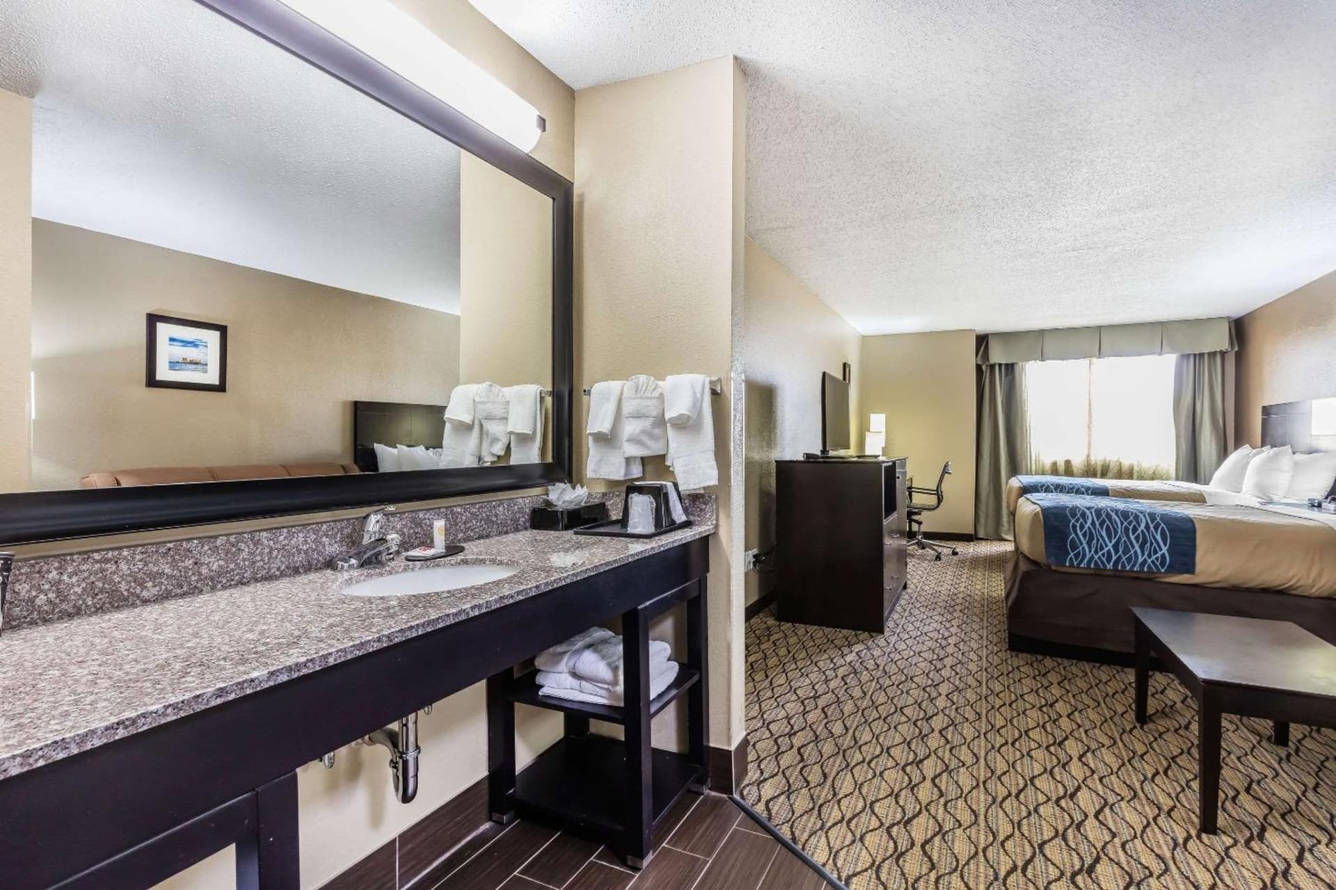 Comfort Inn & Suites Crystal Inn Sportsplex gallery photo in Gulfport, MS — image 7