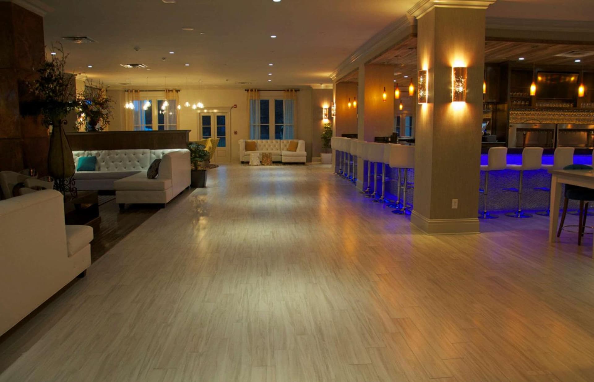 White House Hotel gallery photo in Biloxi, MS — image 36