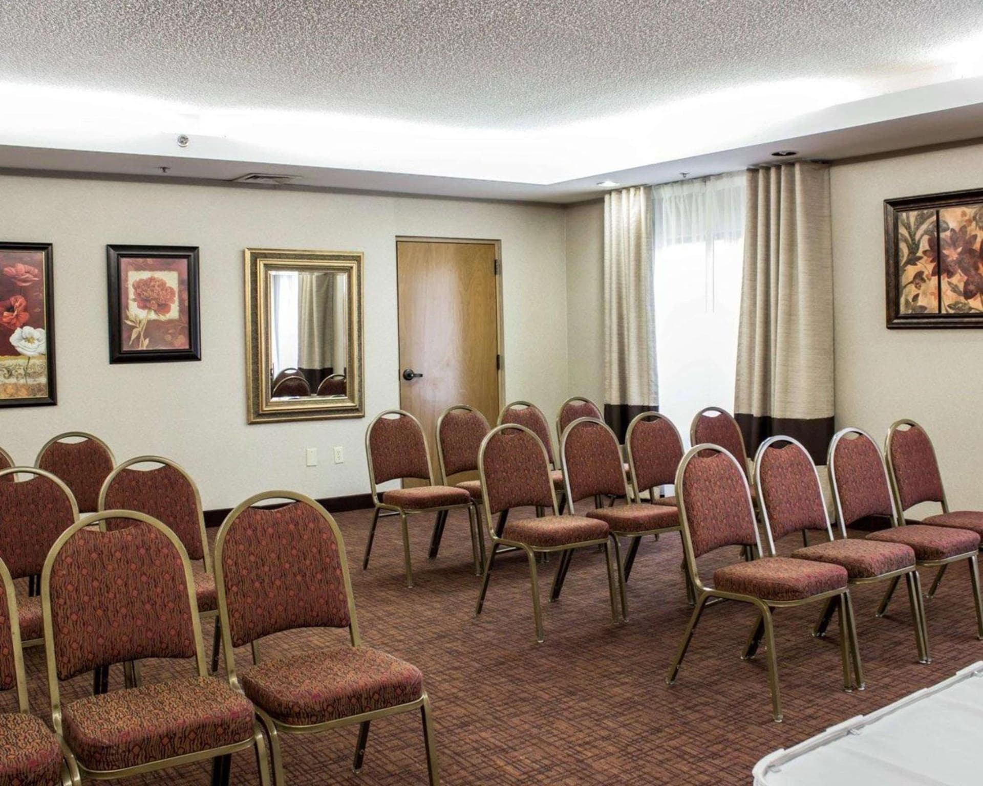 Comfort Suites Regency Park gallery photo in Cary, NC — image 32