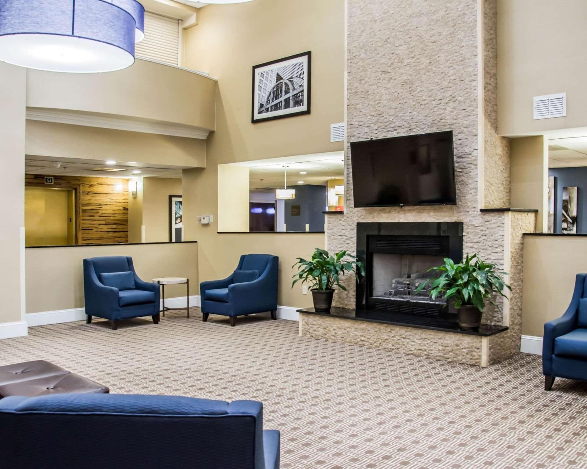 Comfort Suites University - Research Park property views in Charlotte, NC — gallery photo 3
