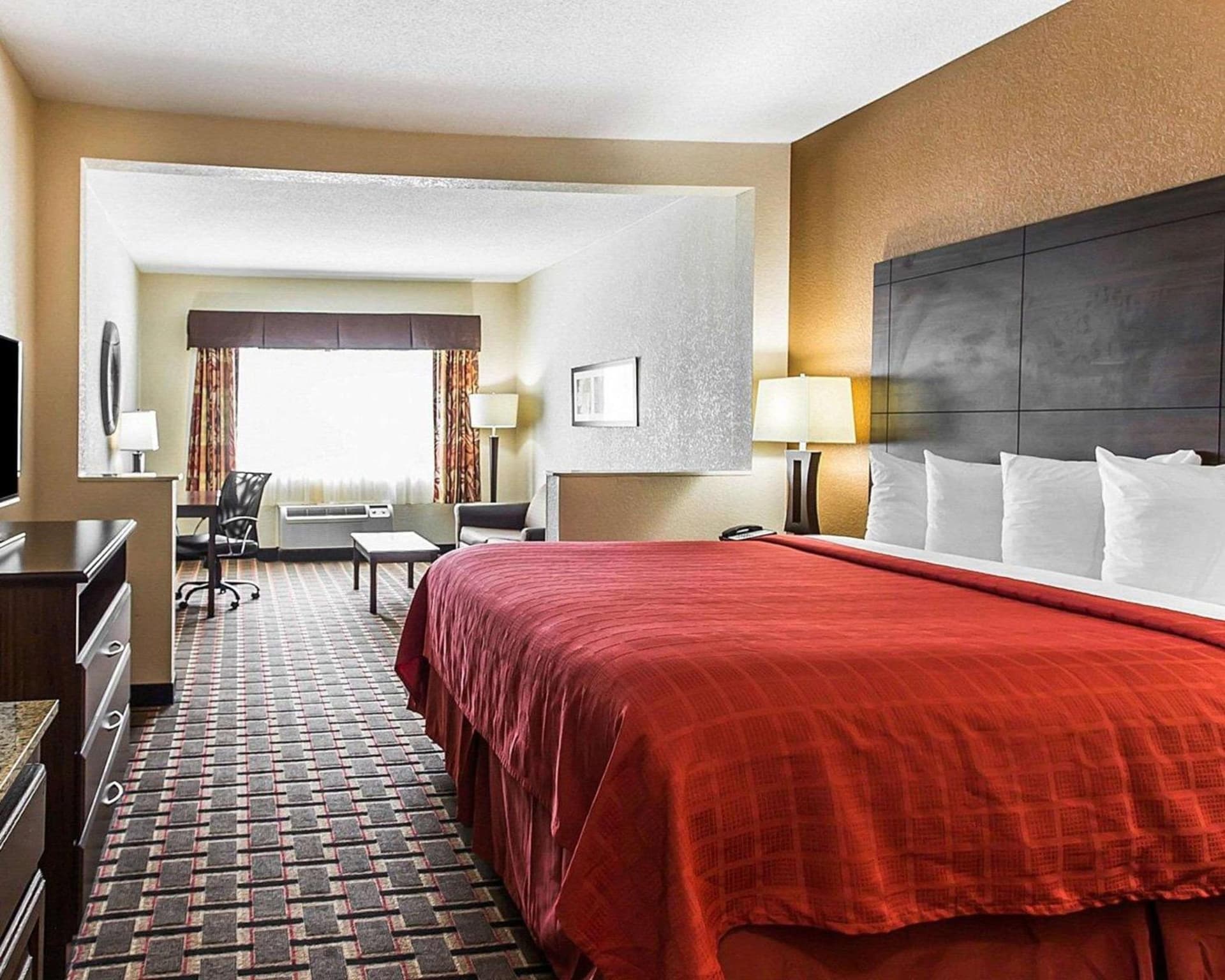 Quality Suites Hickory South gallery photo in Hickory, NC — image 23