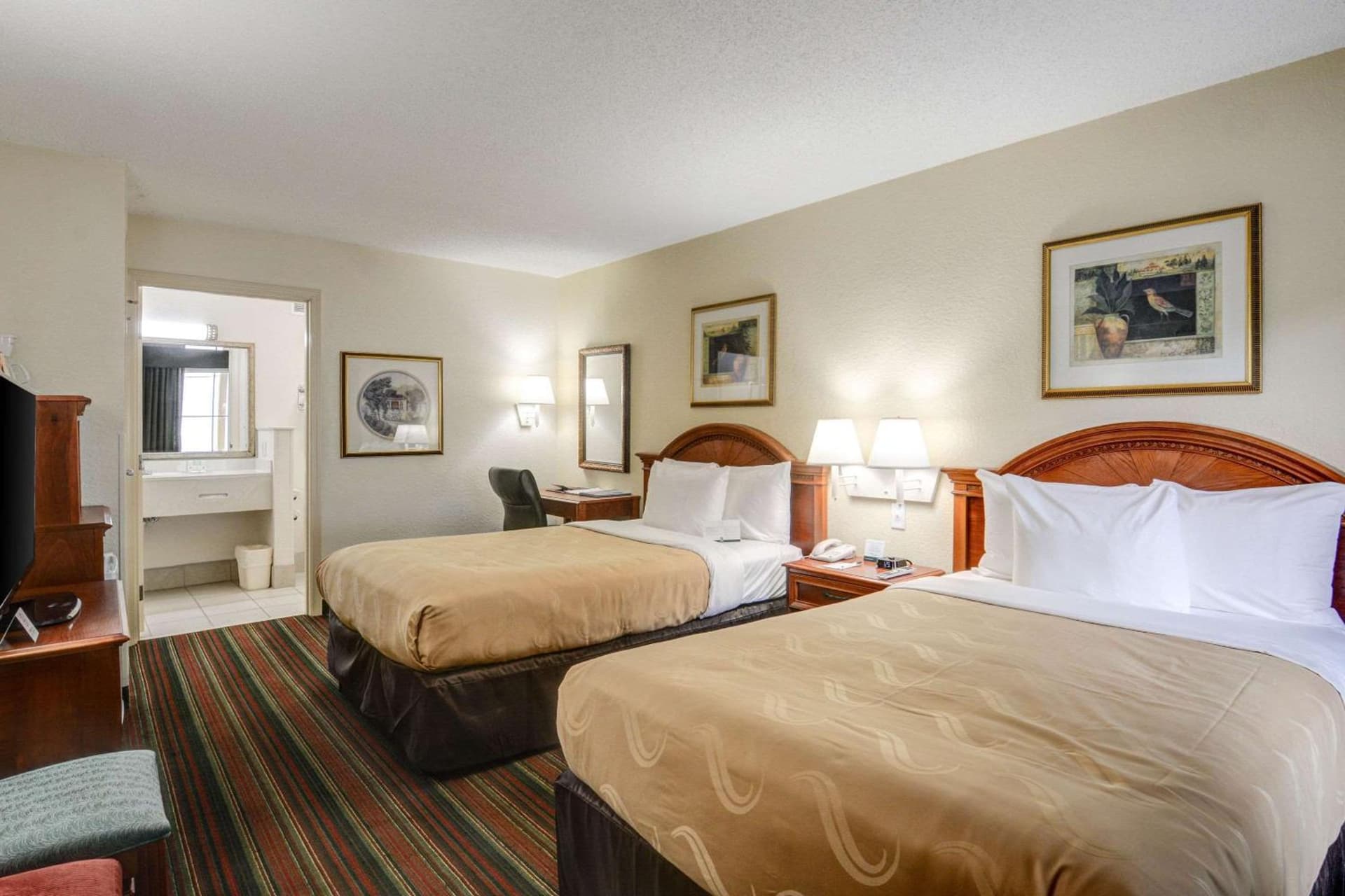 Quality Inn & Suites Biltmore East gallery photo in Asheville, NC — image 20