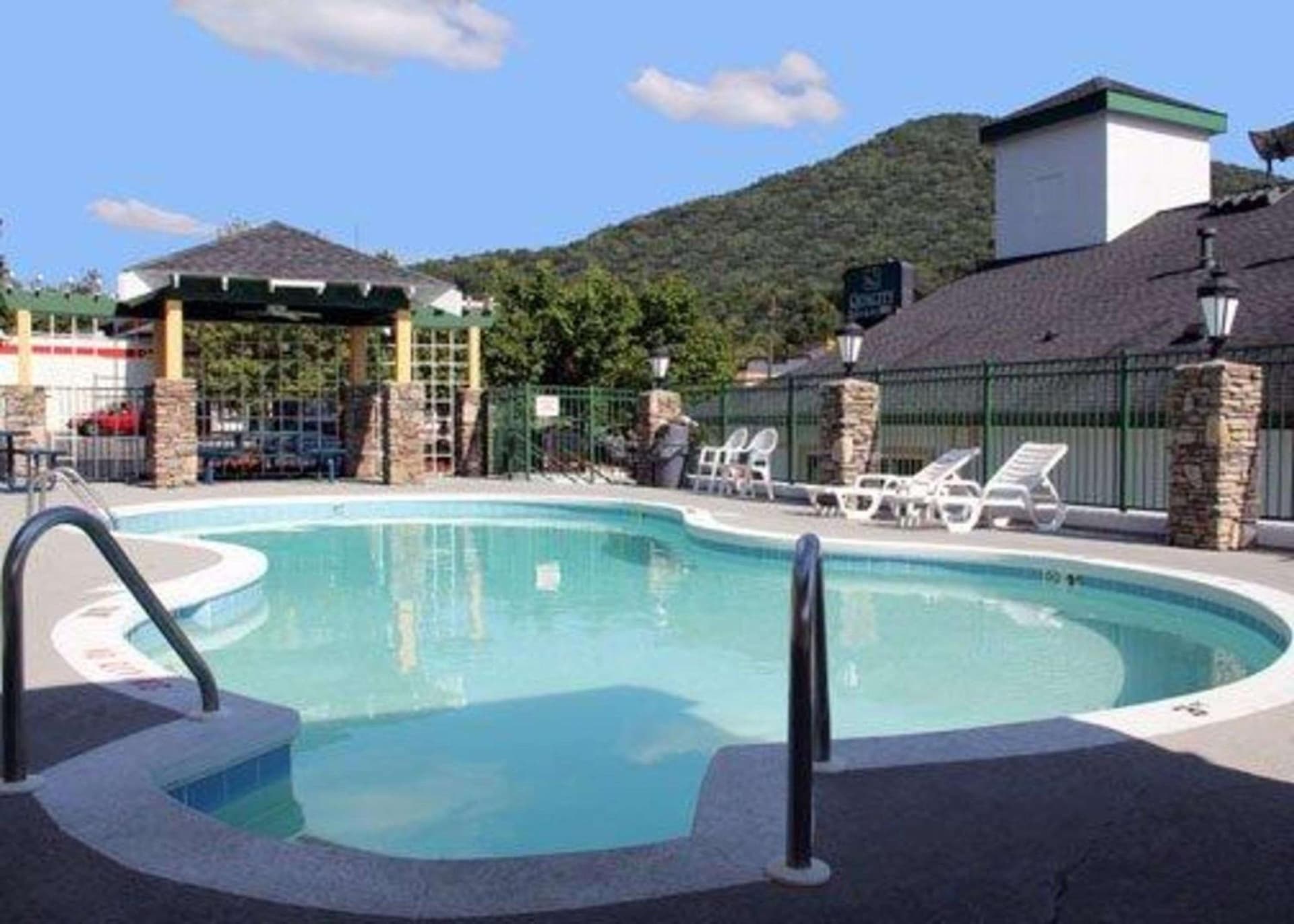 Quality Inn & Suites Biltmore East gallery photo in Asheville, NC — image 26