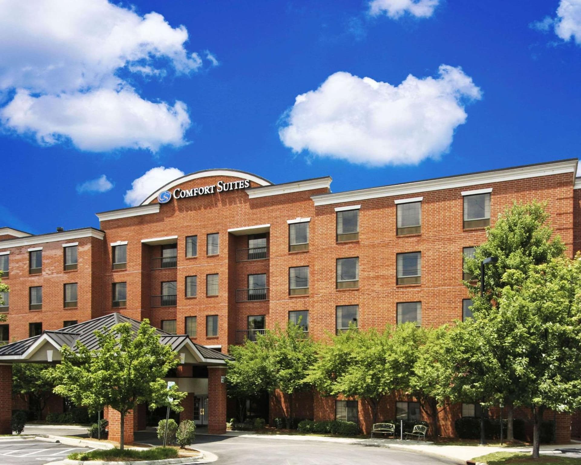 Comfort Suites Regency Park interior in Cary, NC — gallery photo 2