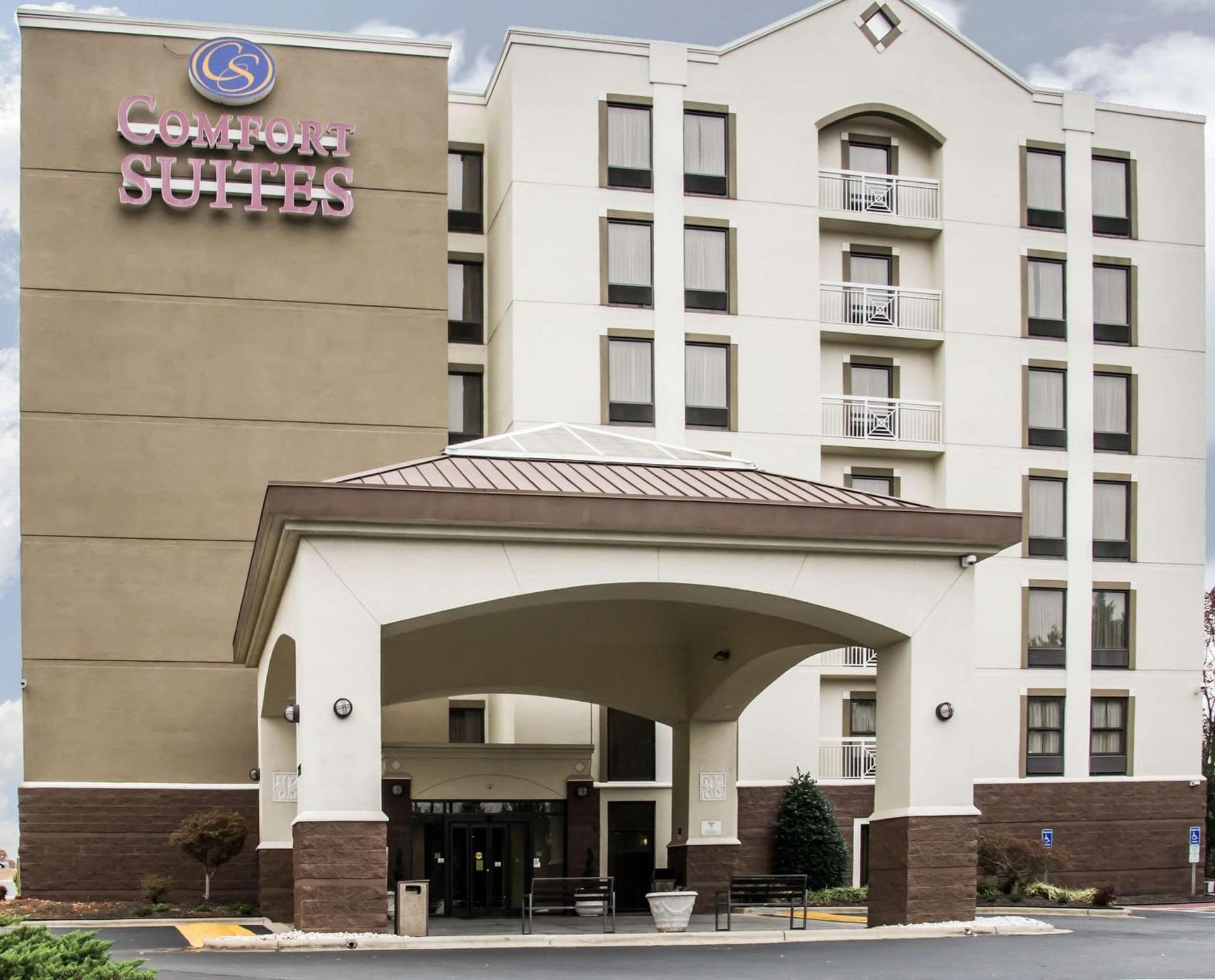Comfort Suites University - Research Park interior in Charlotte, NC — gallery photo 2