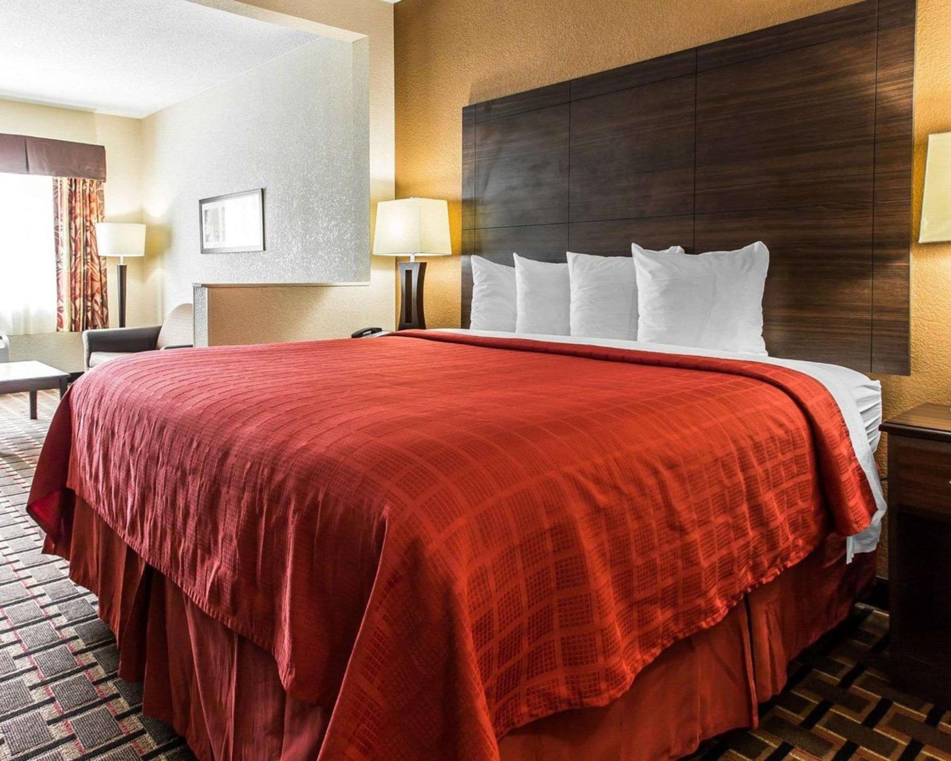 Quality Suites Hickory South gallery photo in Hickory, NC — image 5