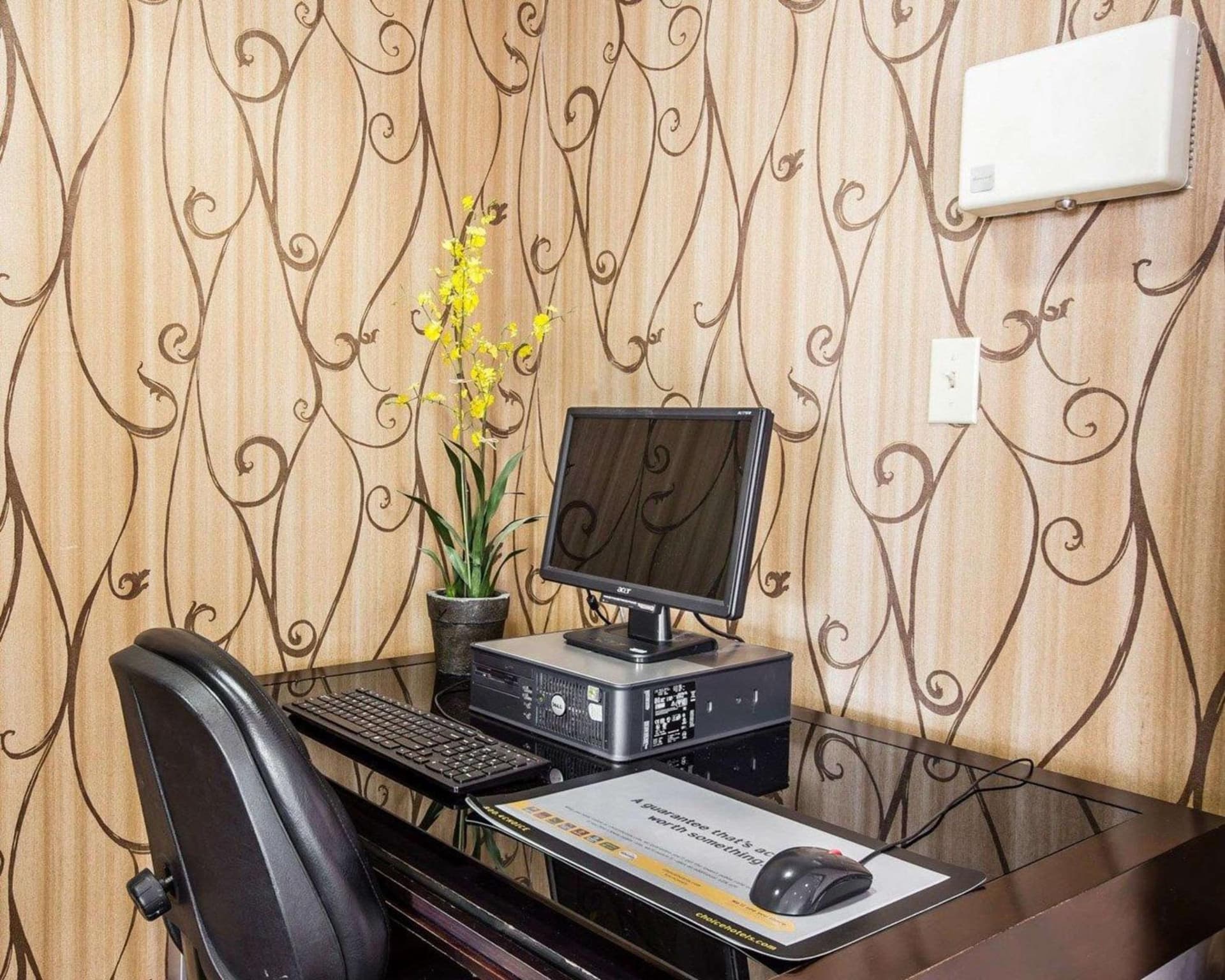 Quality Inn & Suites - Greensboro-High Point gallery photo in Greensboro, NC — image 18