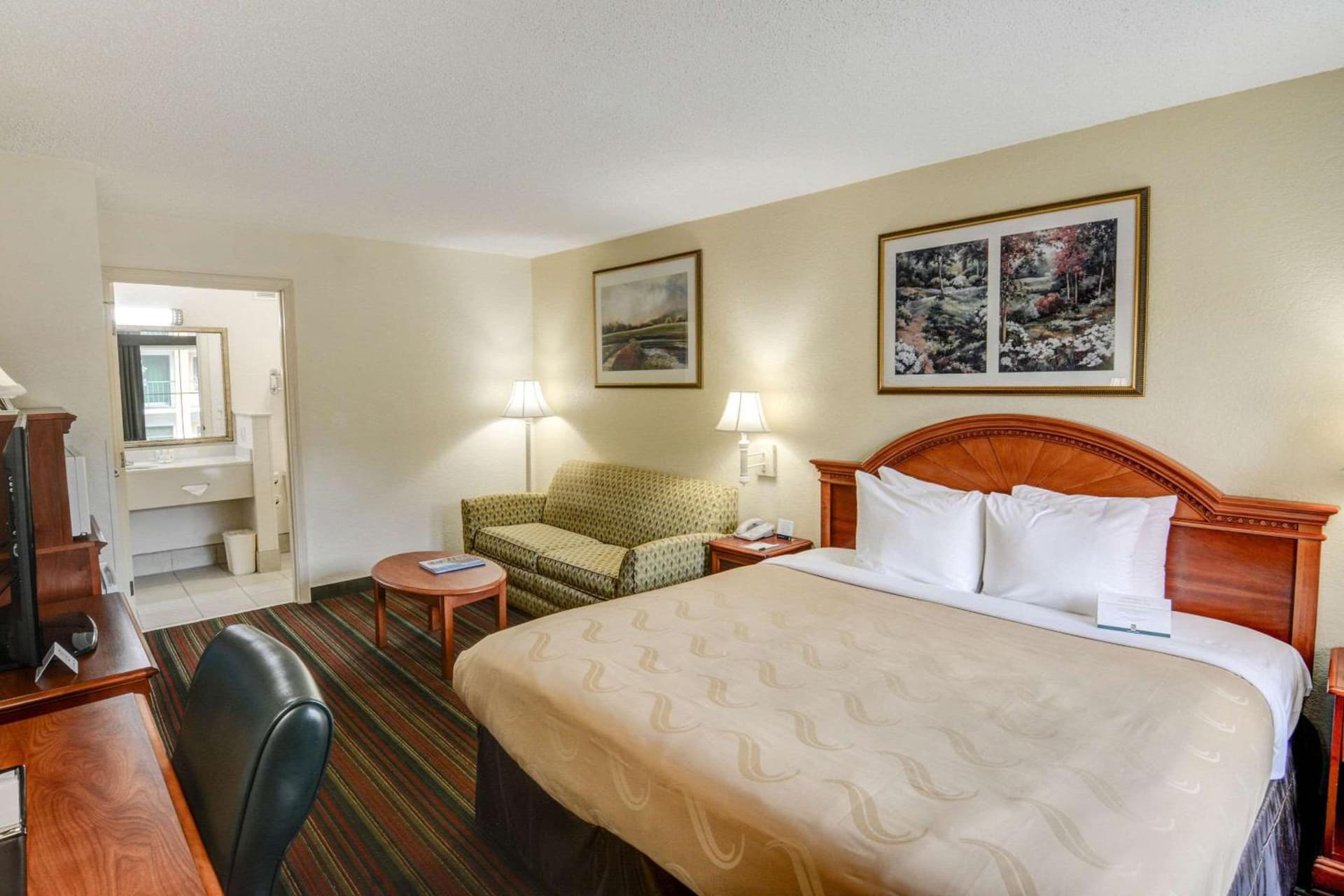 Quality Inn & Suites Biltmore East gallery photo in Asheville, NC — image 12