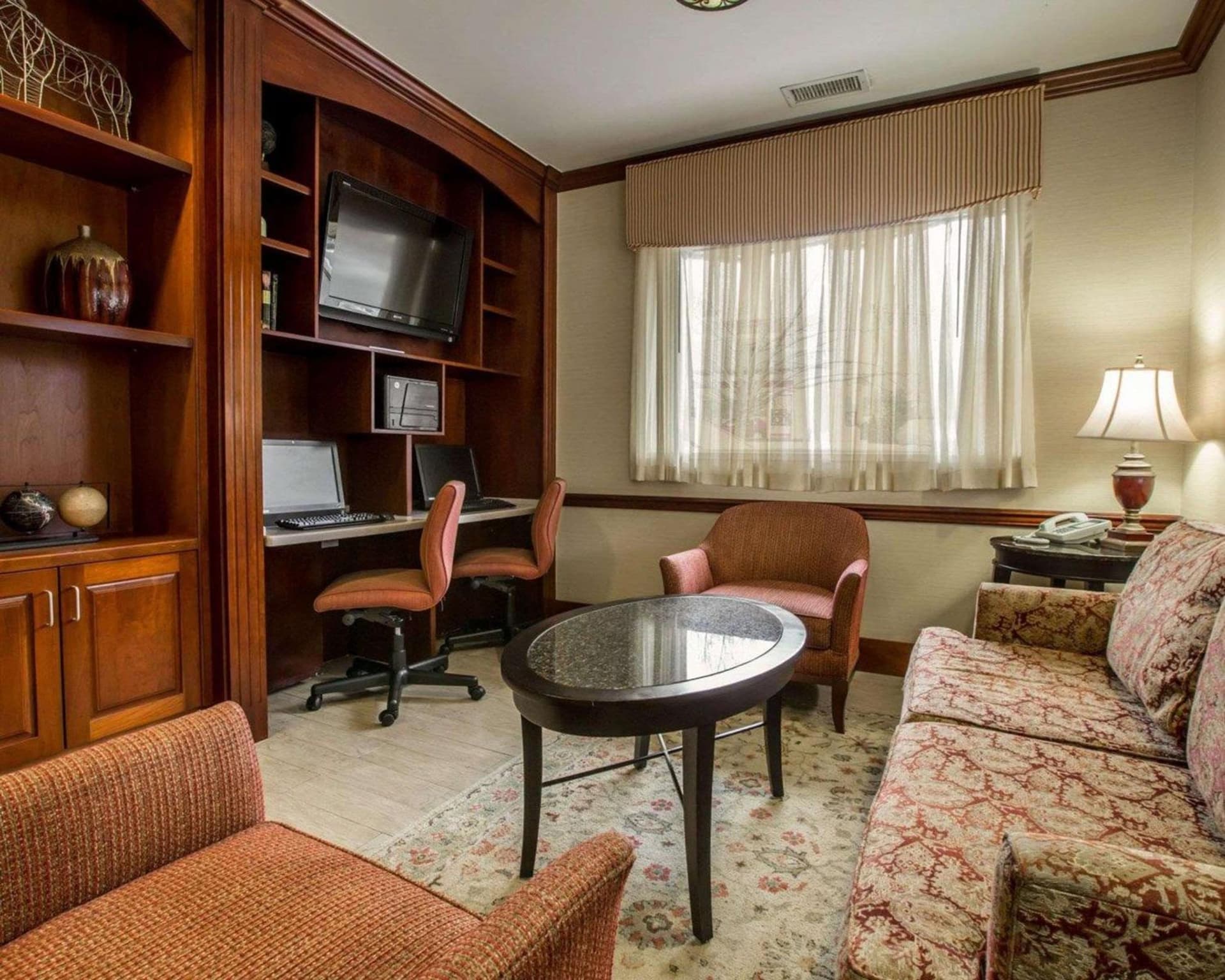 Quality Inn & Suites Biltmore East property views in Asheville, NC — gallery photo 3