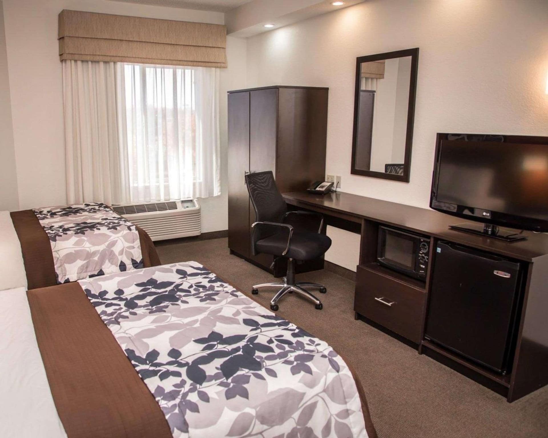 Sleep Inn & Suites at Concord Mills gallery photo in Concord, NC — image 25