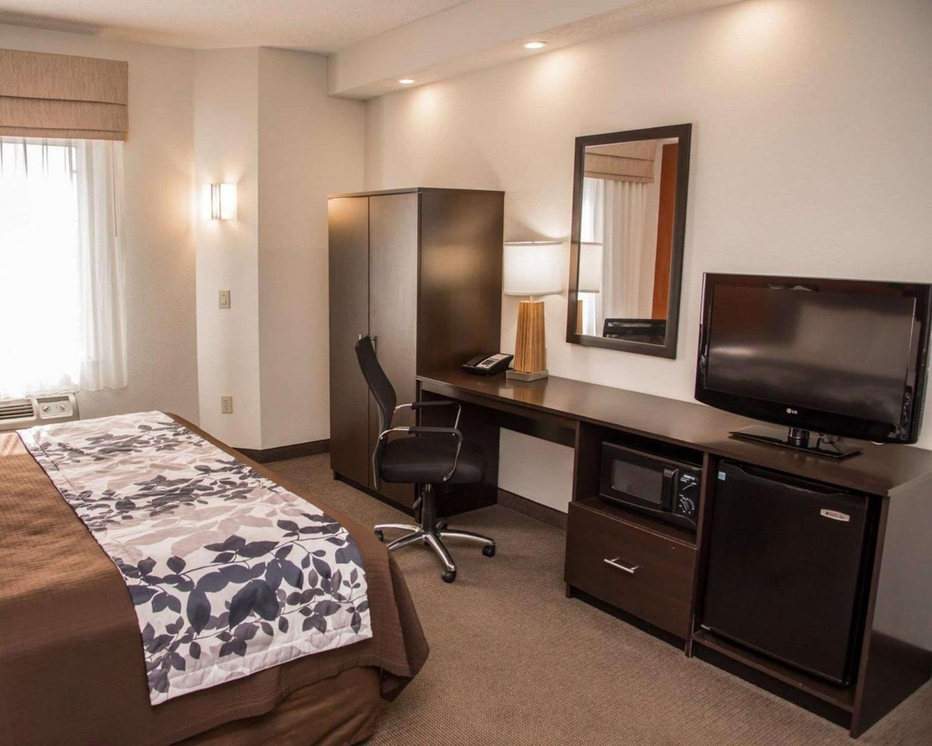 Sleep Inn & Suites at Concord Mills gallery photo in Concord, NC — image 26