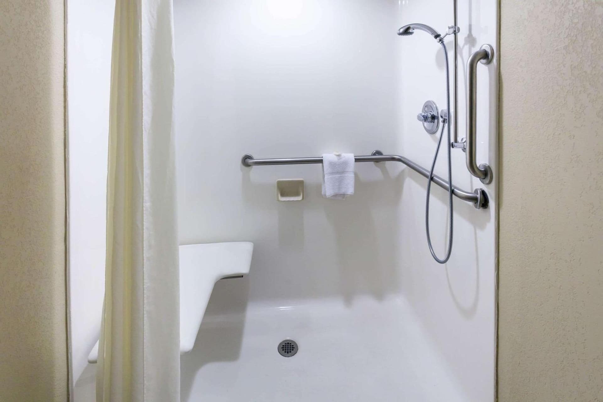 Comfort Inn & Suites Statesville - Mooresville gallery photo in Statesville, NC — image 23