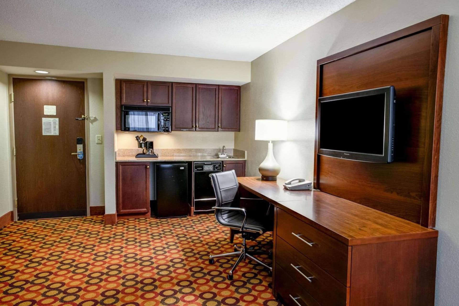 Concord Suites by IHG gallery photo in Concord, NC — image 15