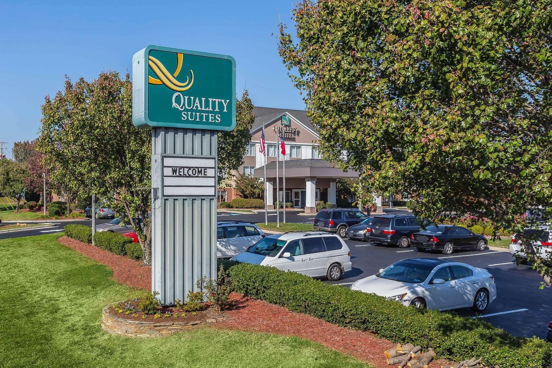 Quality Suites Pineville - Charlotte property views in Charlotte, NC — gallery photo 3