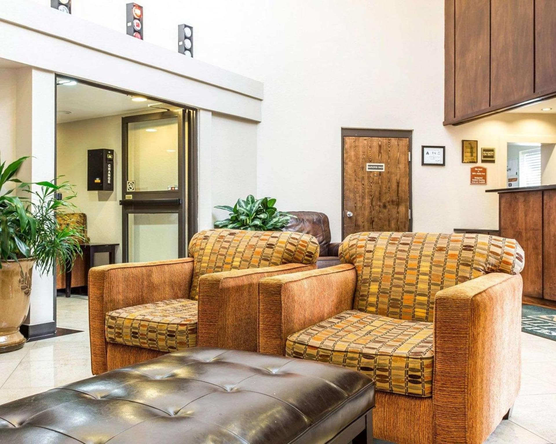 Quality Inn & Suites Coliseum property views in Greensboro, NC — gallery photo 3