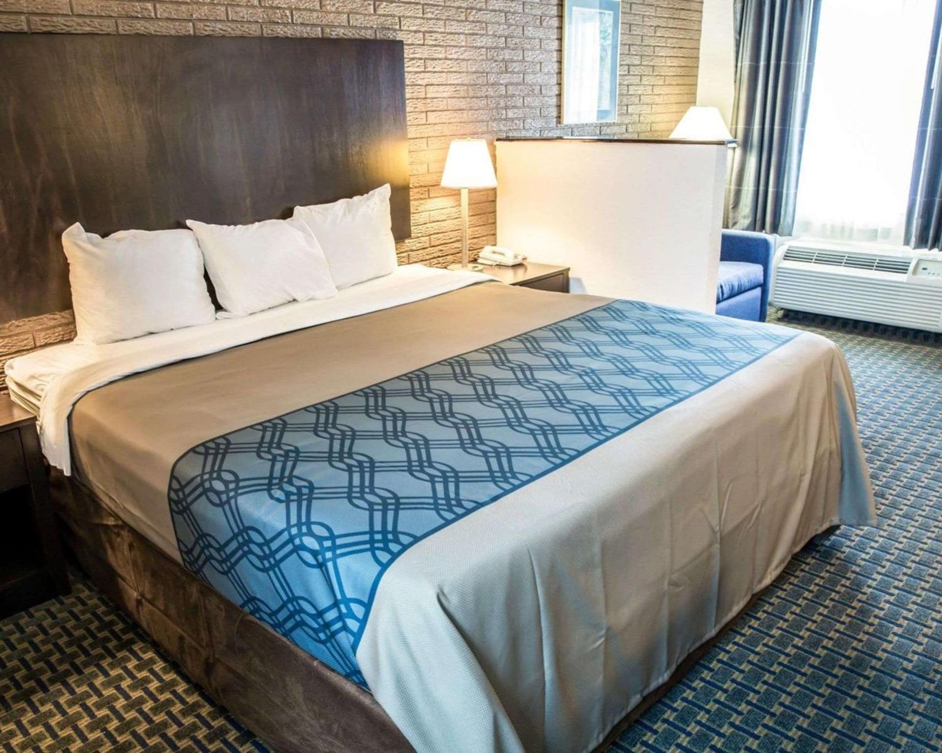Rodeway Inn & Suites Wilmington North gallery photo in Wilmington, NC — image 5