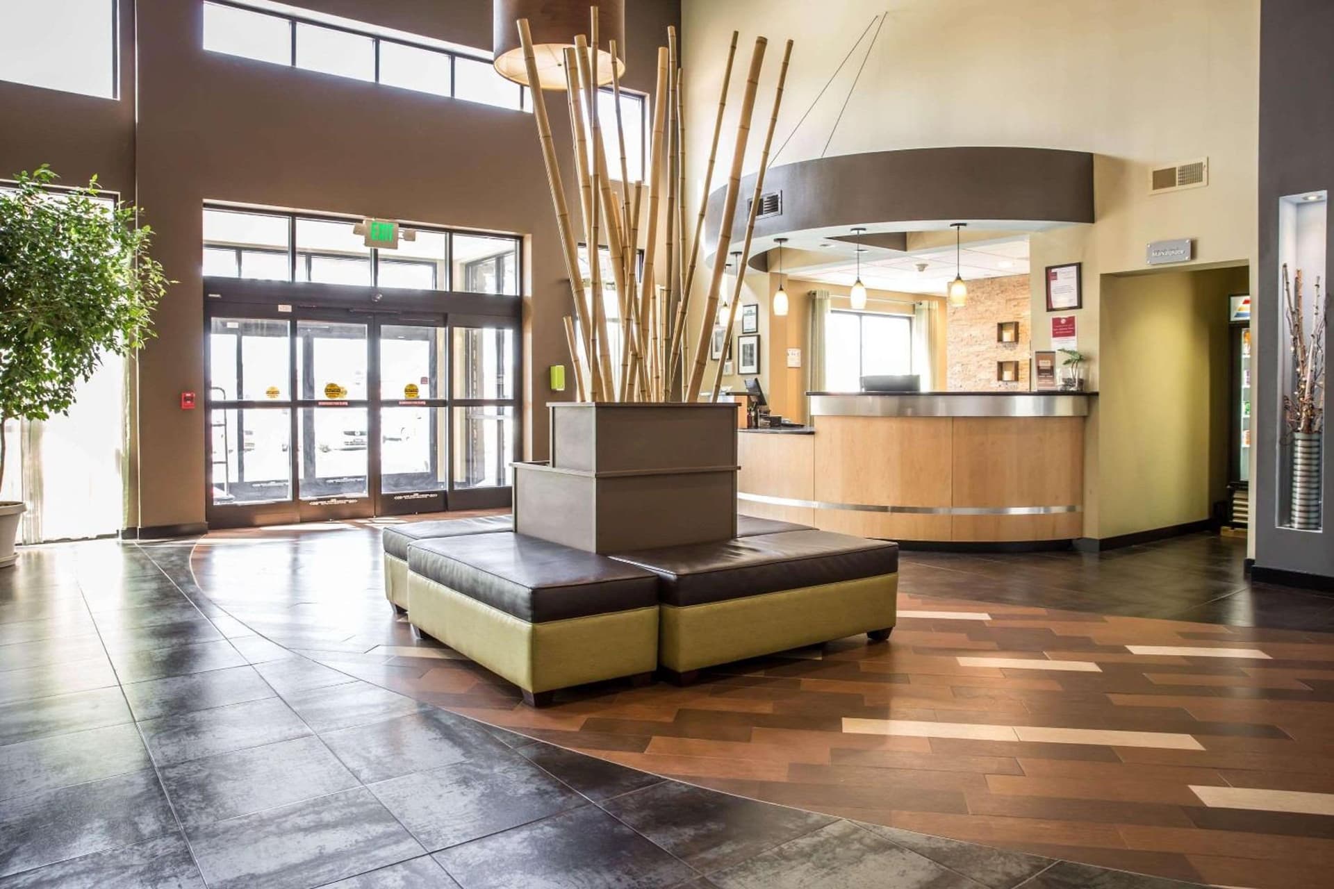 Comfort Suites New Bern near Cherry Point gallery photo in New Bern, NC — image 11