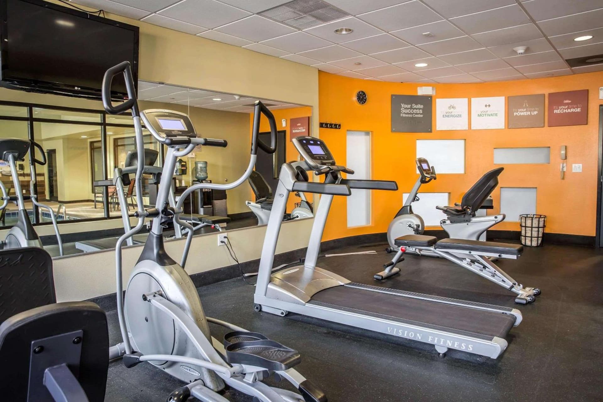 Comfort Suites New Bern near Cherry Point gallery photo in New Bern, NC — image 28