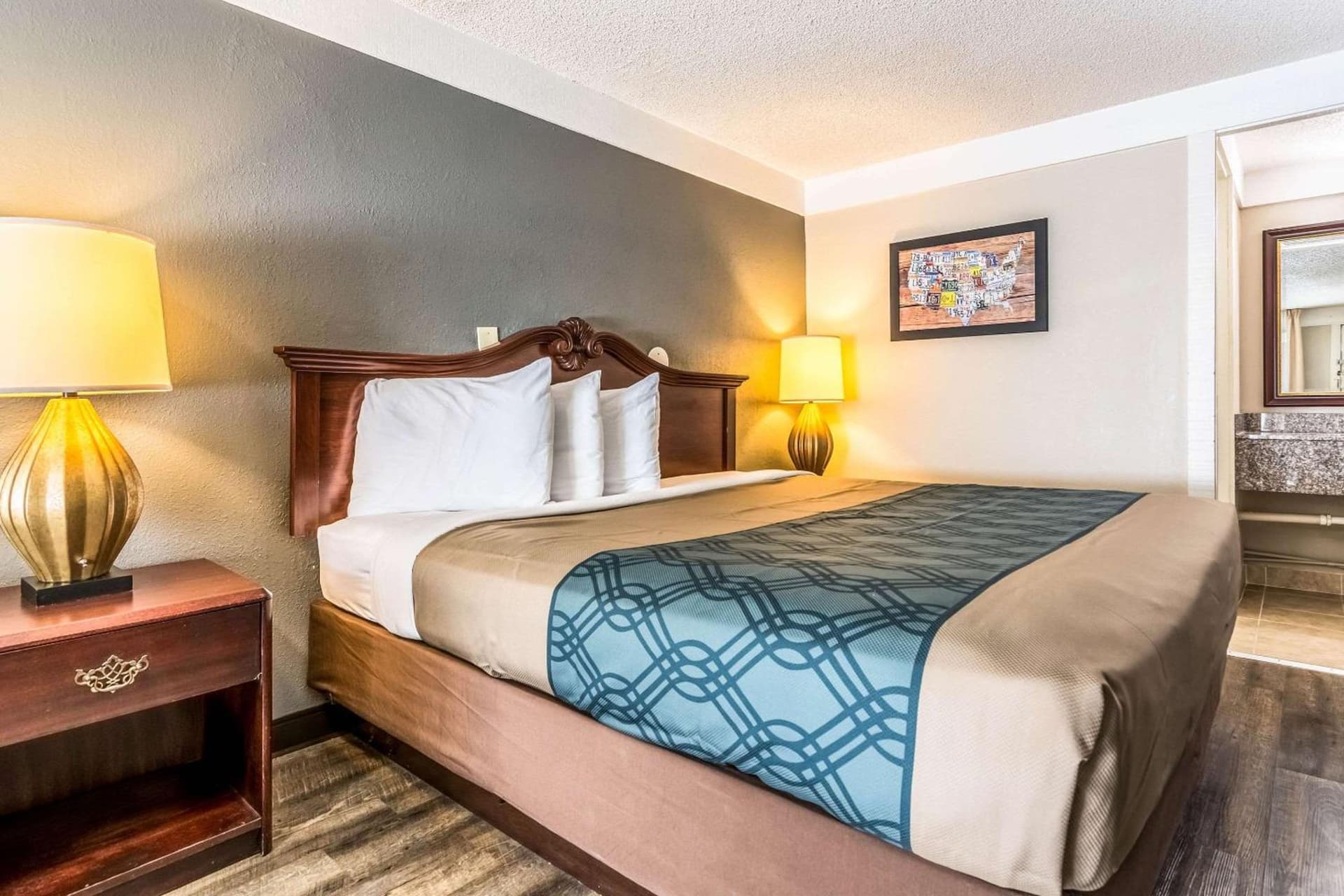 Econo Lodge Gastonia North gallery photo in Gastonia, NC — image 23